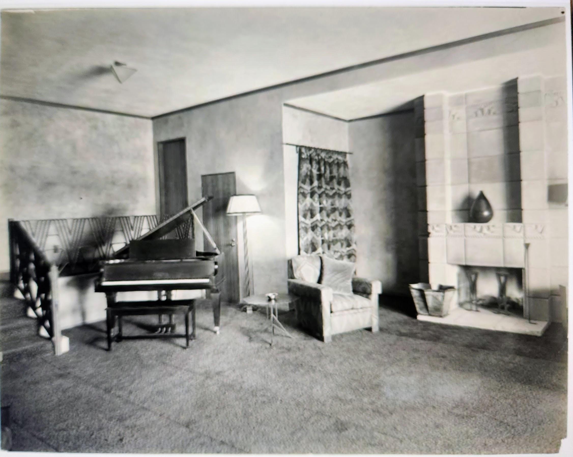 Albert Chase McArthur Entrance Railing for the Arizona Biltmore 1928 For Sale 1