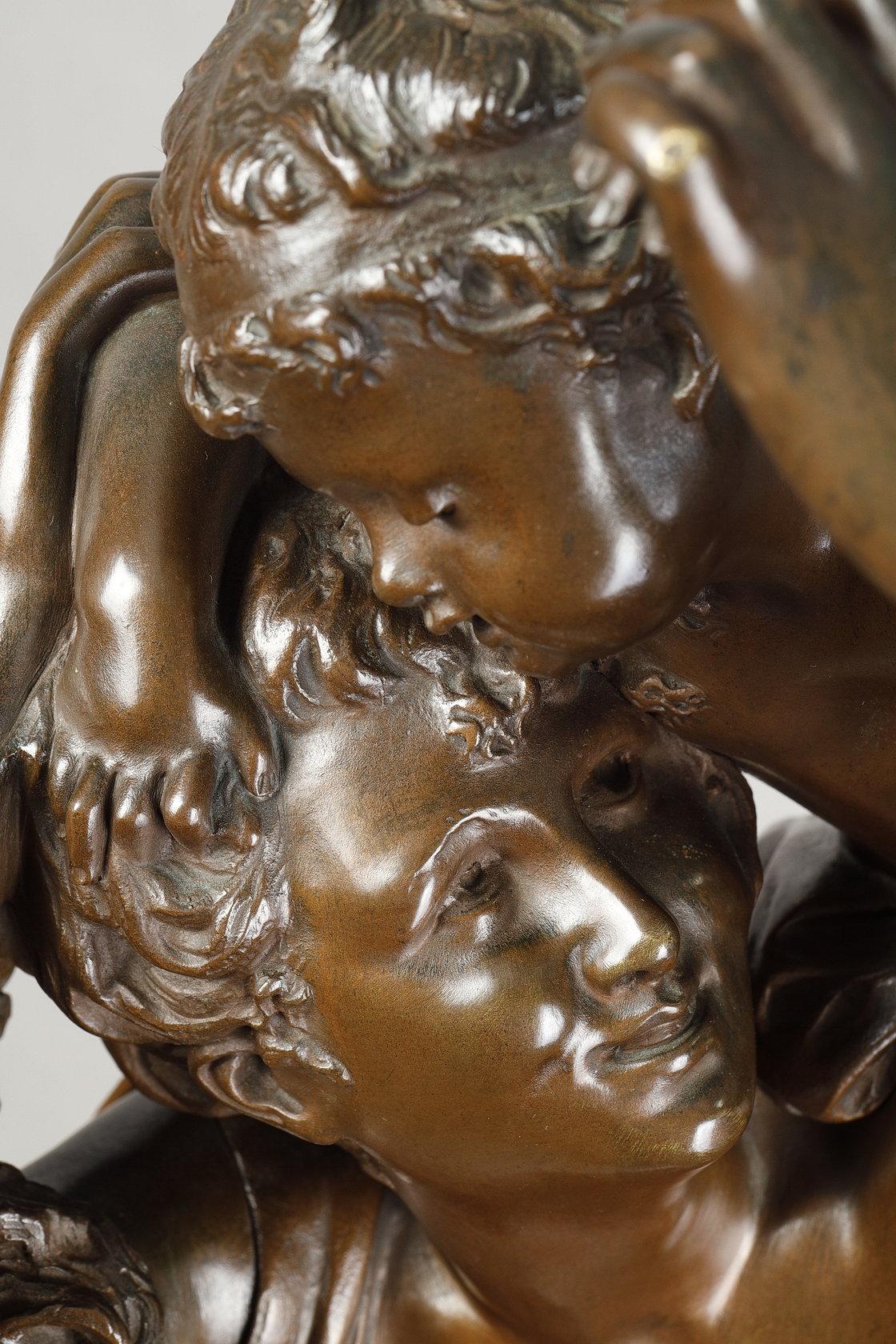 Liebkosung der Liebe (Gold), Figurative Sculpture, von Albert-Ernest Carrier-Belleuse