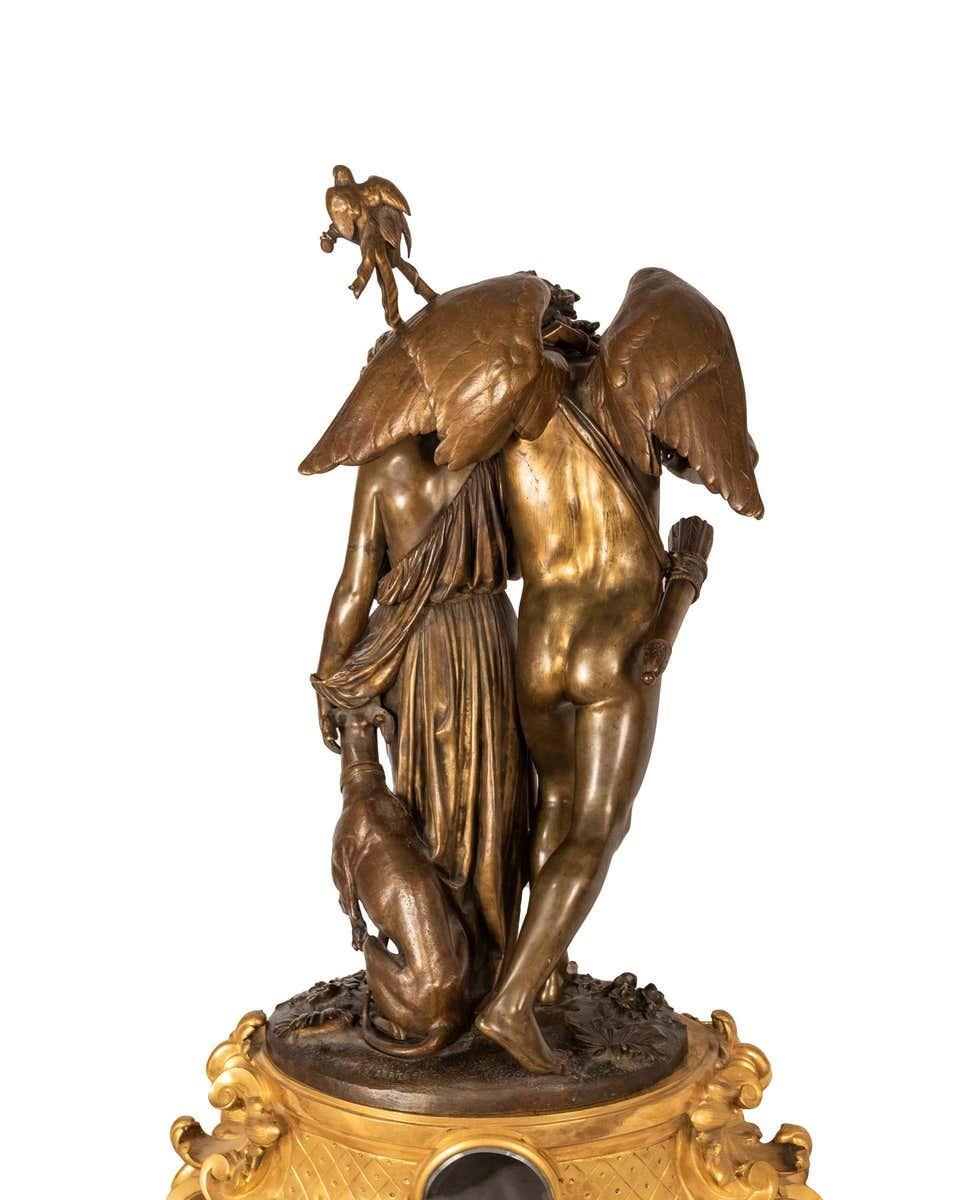 Albert-Ernest Carrier-Belleuse (1824 - 1887)
Francese
L' Amour Se Confie À L' Amitié (L'amore si confida con l'amicizia) 1860 circa
firmato A. Carrier
bronzo, patina marrone scuro
altezza della scultura, 28 1/2 pollici.
altezza con orologio, 36 1/2