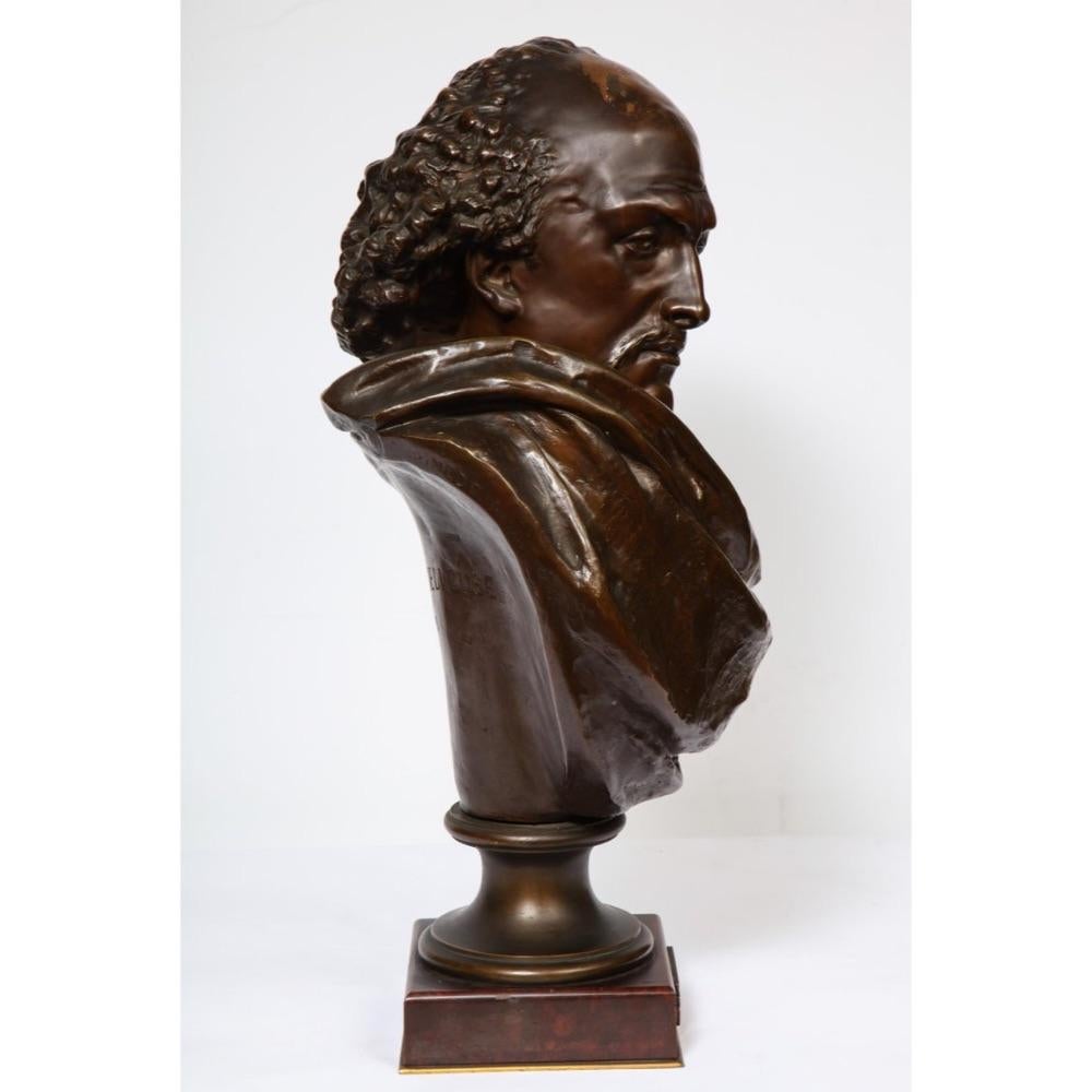 Rare French Bronze Bust of William Shakespeare by Carrier Belleuse and Pinedo - Gold Figurative Sculpture by Albert-Ernest Carrier-Belleuse