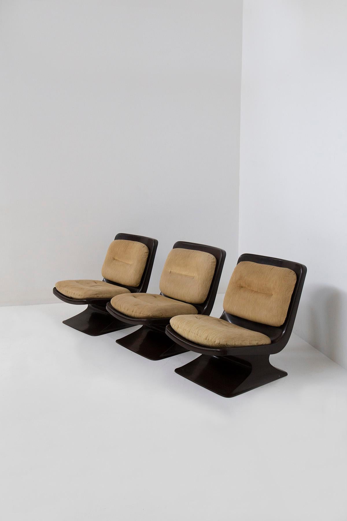 French Albert Jacob Set of three armchairs by Grosfillex in brown plastic, France 