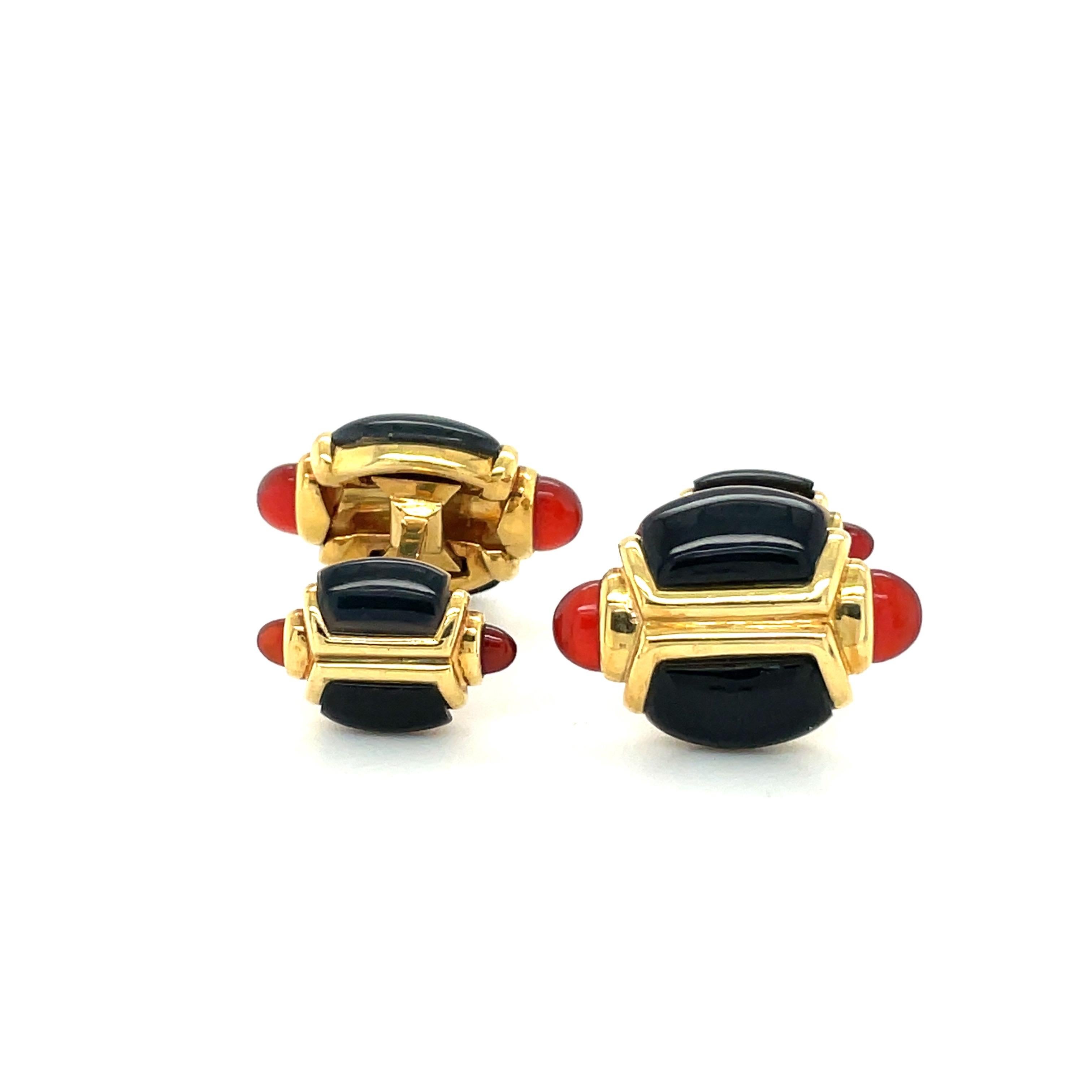 Albert Lipten 18KT Yellow Gold Cuff Links / Studs Dress Set Onyx and Carnelian In New Condition For Sale In New York, NY