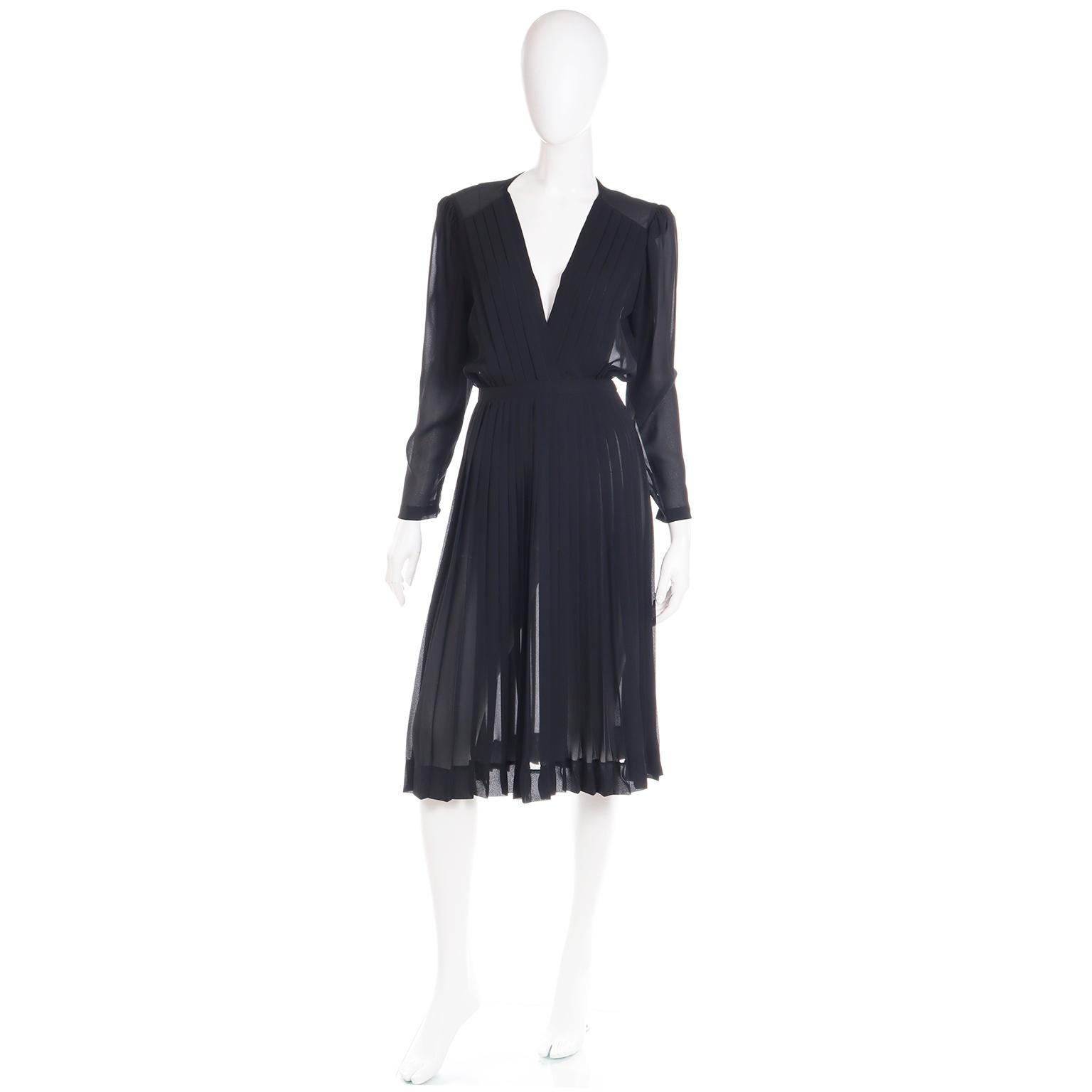 We have always loved vintage Albert Nipon dresses. Designed by his wife Pearl, they are just as relevant today as they were in the 1970's and 1980's when they were made! We love that most Albert Nipon dresses can be worn in the day or evening