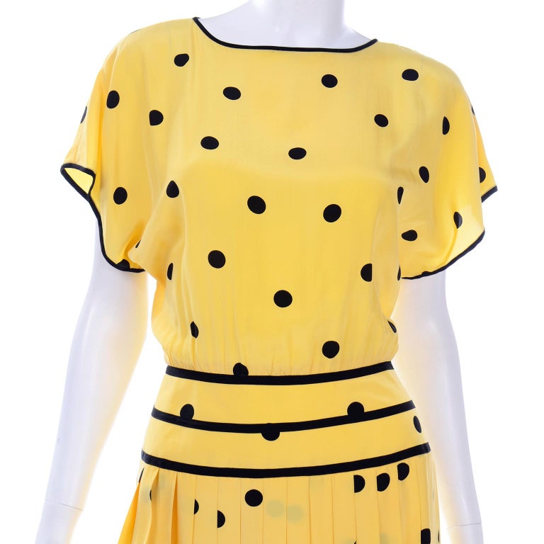 Albert Nipon Boutique Vintage Yellow Silk Dress With Black Polka Dots For Sale 1