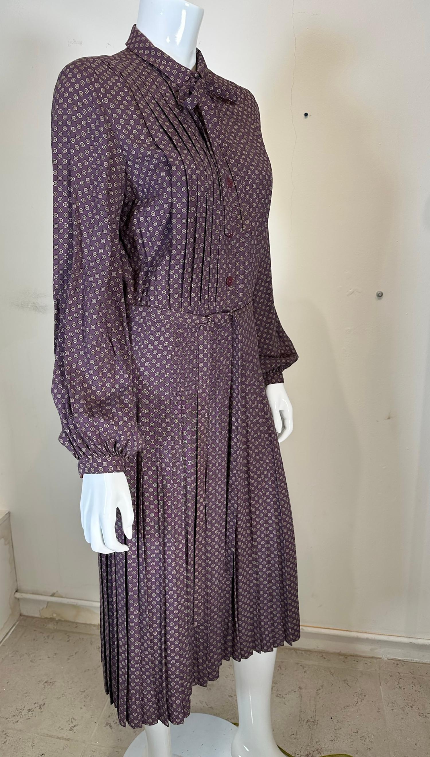 Albert Nipon Plum with Grey Mini Circles Pleated Skirt Shirtwaist Dress 1970s For Sale 1