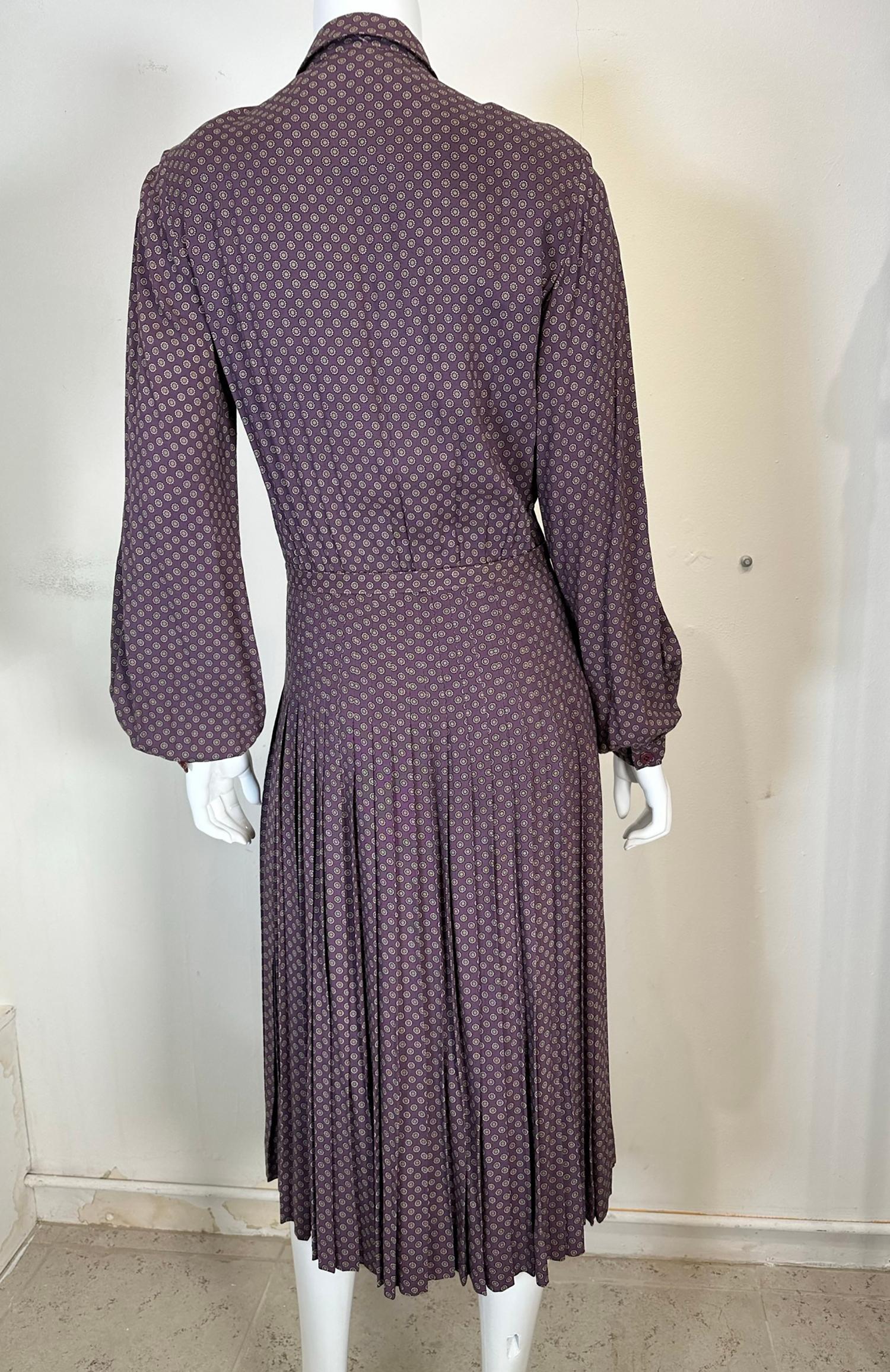 Albert Nipon Plum with Grey Mini Circles Pleated Skirt Shirtwaist Dress 1970s For Sale 3