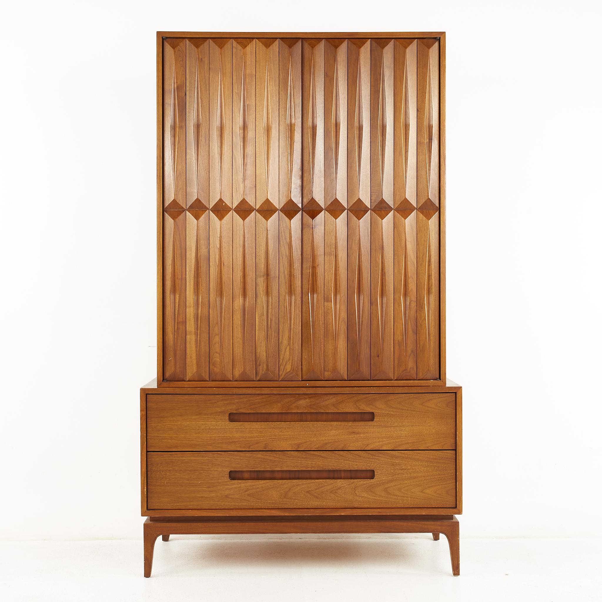Albert Parvin for American of Martinsville style mid century diamond walnut armoire highboy dresser

Measures: This dresser is 41.5 wide x 19 deep x 70.75 inches high

All pieces of furniture can be had in what we call restored vintage