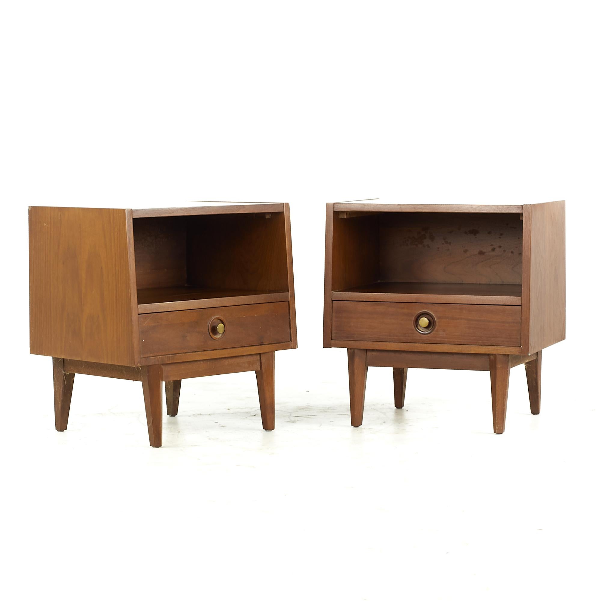 Albert Parvin for American of Martinsville Mid Century Walnut and Brass Nightstands - Pair

Each nightstand measures: 24 wide x 16 deep x 23.25 inches high

All pieces of furniture can be had in what we call restored vintage condition. That
