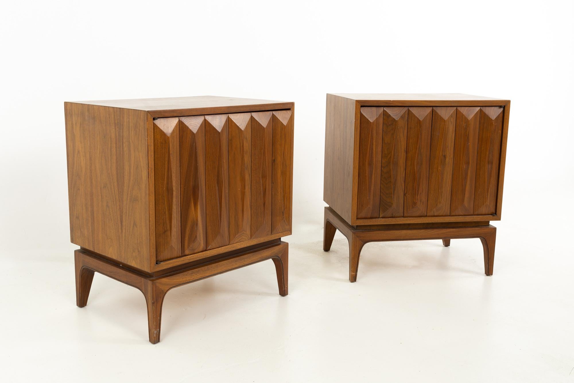 Albert Parvin for American of Martinsville Style Mid Century diamond walnut nightstands - Pair

These nightstands are 21.5 wide x 16 deep x 25 inches high

All pieces of furniture can be had in what we call restored vintage condition. That means