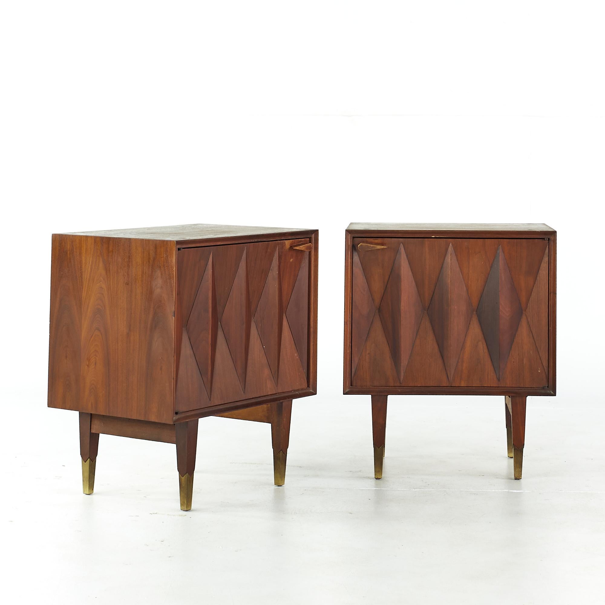 Albert Parvin Mid Century Diamond Walnut nightstands - pair

Each nightstand measures: 21.5 wide x 16 deep x 25.25 inches high

All pieces of furniture can be had in what we call restored vintage condition. That means the piece is restored upon