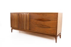 Albert Parvin Style American von Martinsville MCM Nussbaum 6-Schublade Lowboy Dresser