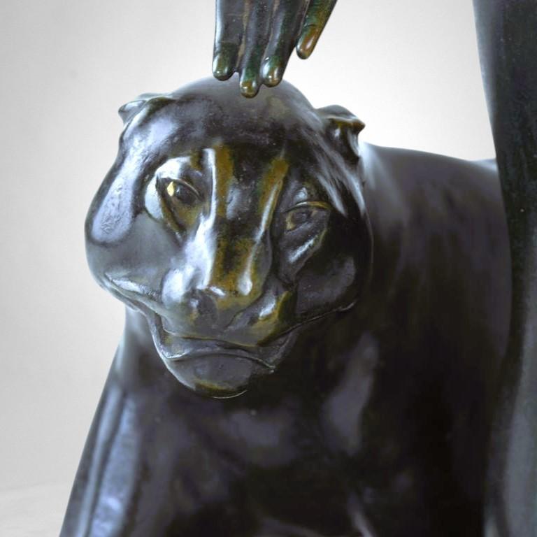 Femme et panthère - Bronze d'Albert Poncin (1877-1954), influence Art déco en vente 1