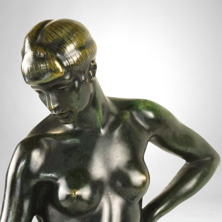 Femme et panthère - Bronze d'Albert Poncin (1877-1954), influence Art déco en vente 3