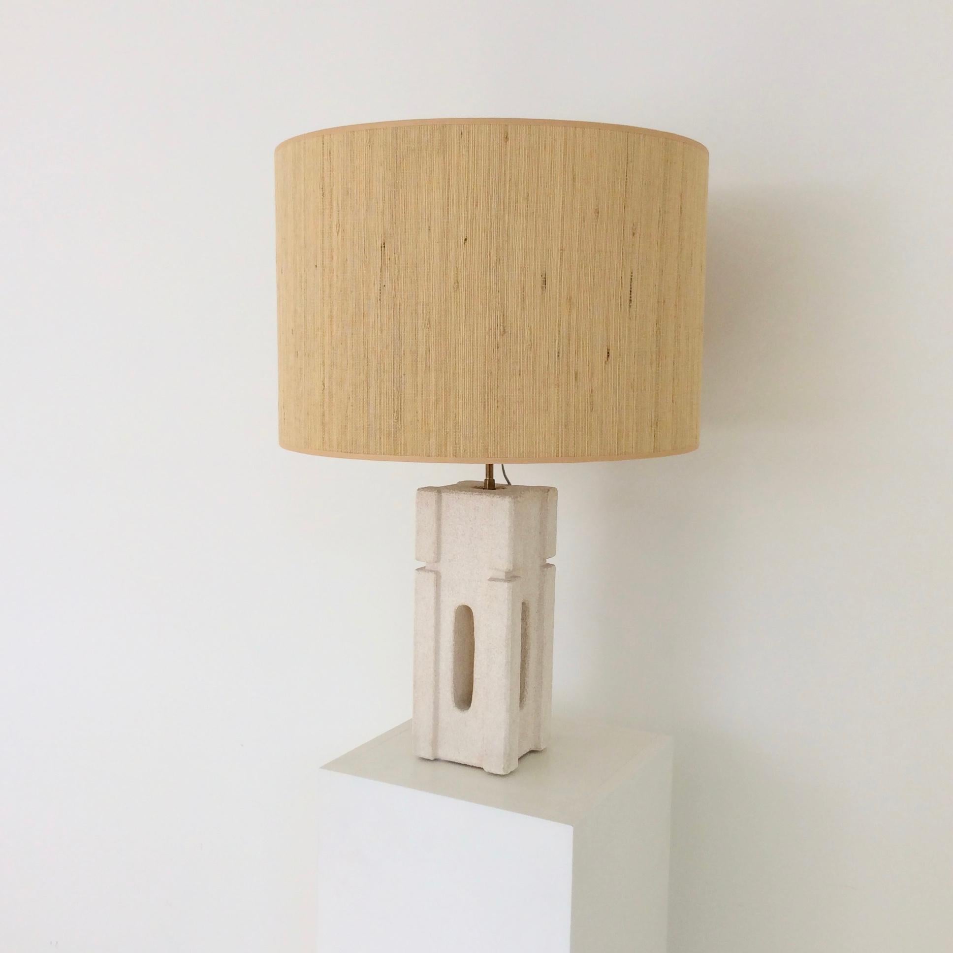 Albert Tormos Limestone Table Lamp, circa 1970, France im Zustand „Gut“ in Brussels, BE