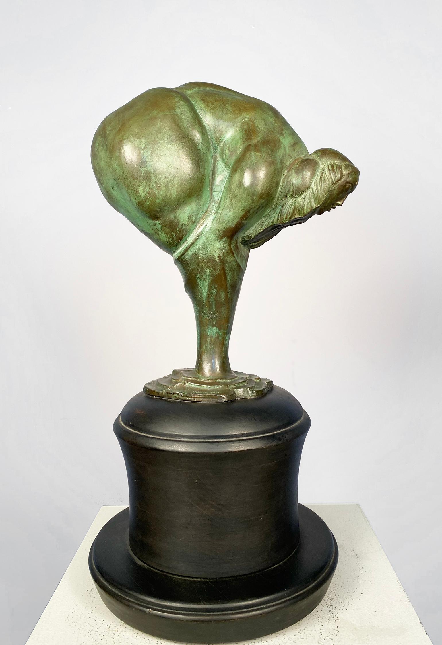Mañana de septiembre, forma de flor femenina - Sculpture Art Nouveau de Albert W. Wein