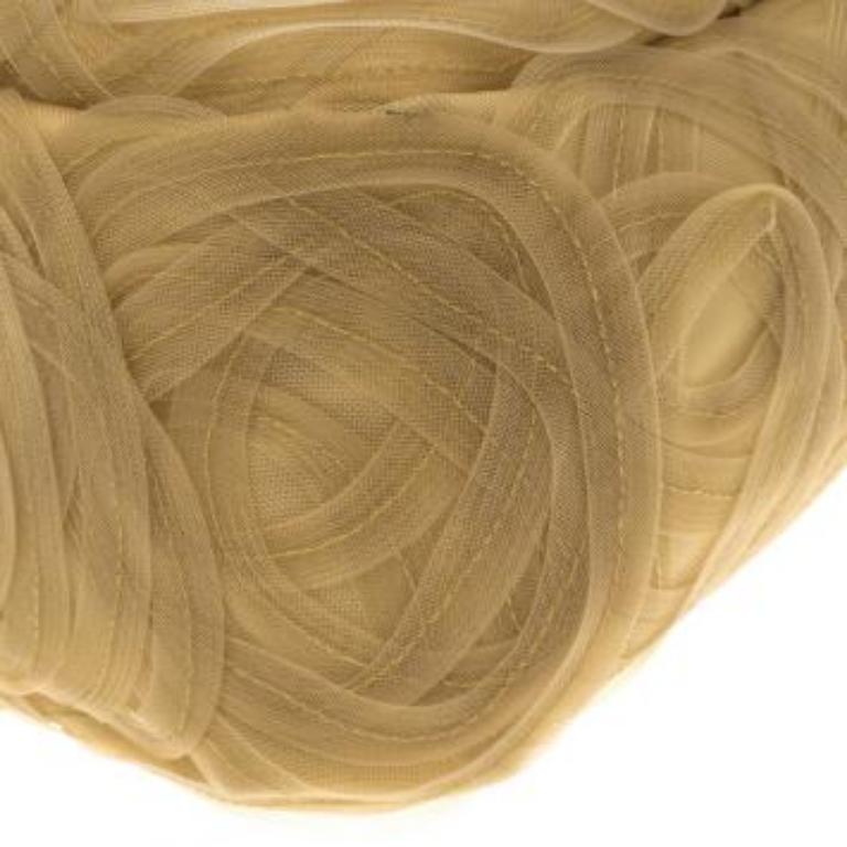Fourre-tout en filet et satin beige d'Alberta Ferretti Pour femmes en vente