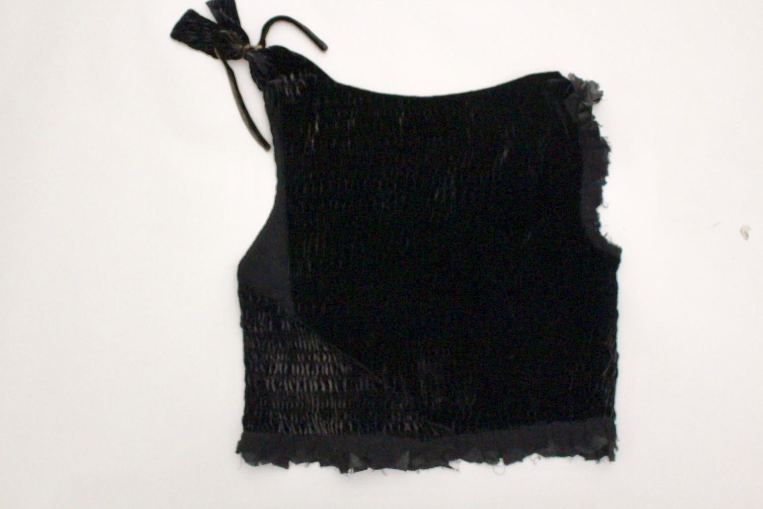 Alberta Ferretti Black Velvet and Silk Top Italy In Good Condition For Sale In Vienna, AT