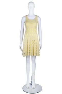 ALBERTA FERRETTI - Mini Vestido de Crochet Macramé Amarillo Mantequilla, Primavera/Verano 2003