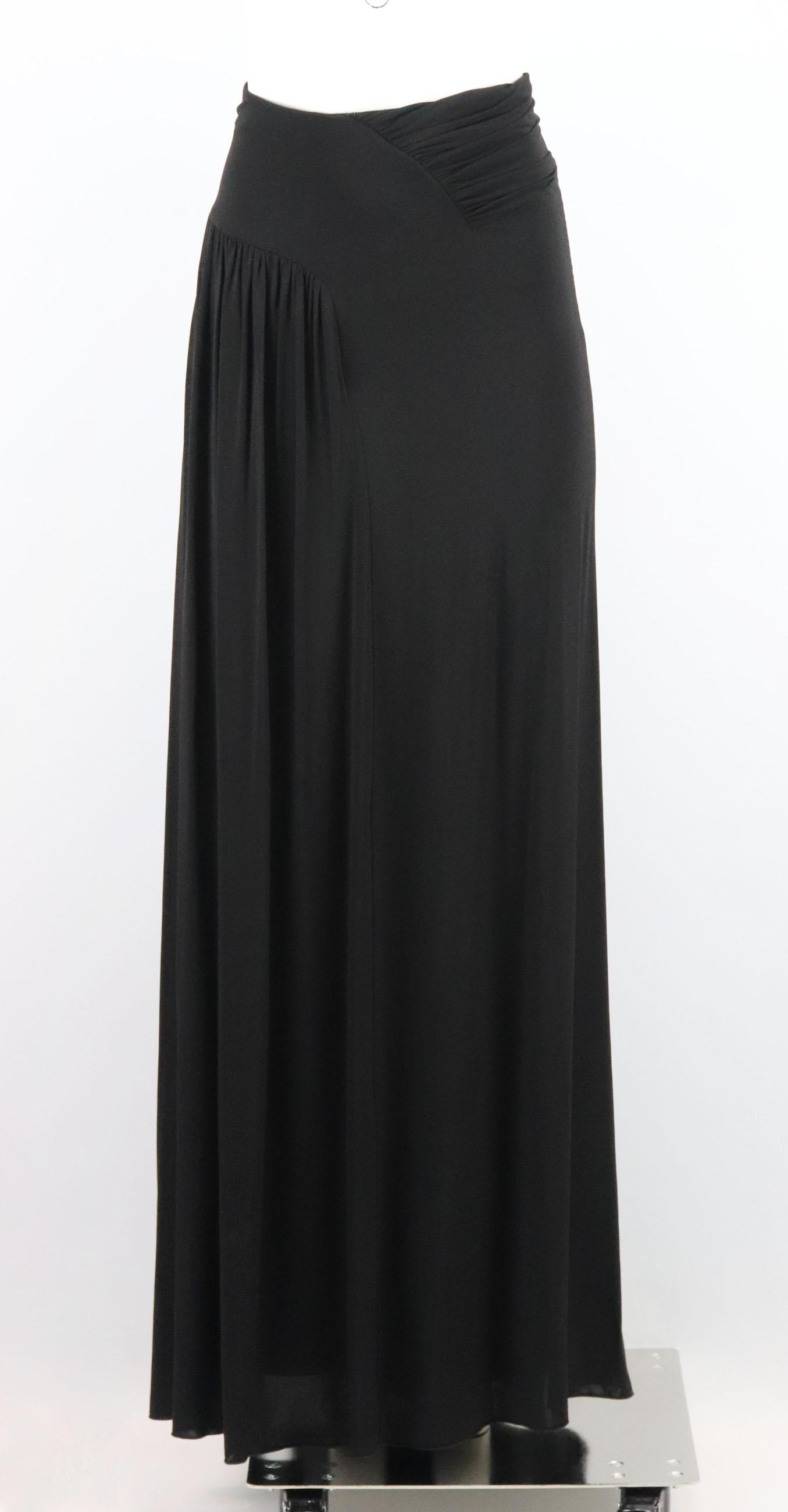 This maxi skirt by Alberta Ferretti is perfect for slipping on while dining al fresco, it's been made in Italy from stretch-jersey that's ruched to enhance your curves.
Black stretch-jersey.
Concealed zip fastening at back.
95% Rayon, 5% other