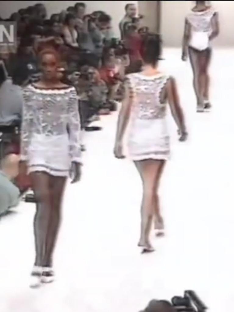Alberta Ferretti S/S 1992 orange starfish strapless dress In Good Condition For Sale In Milano, IT