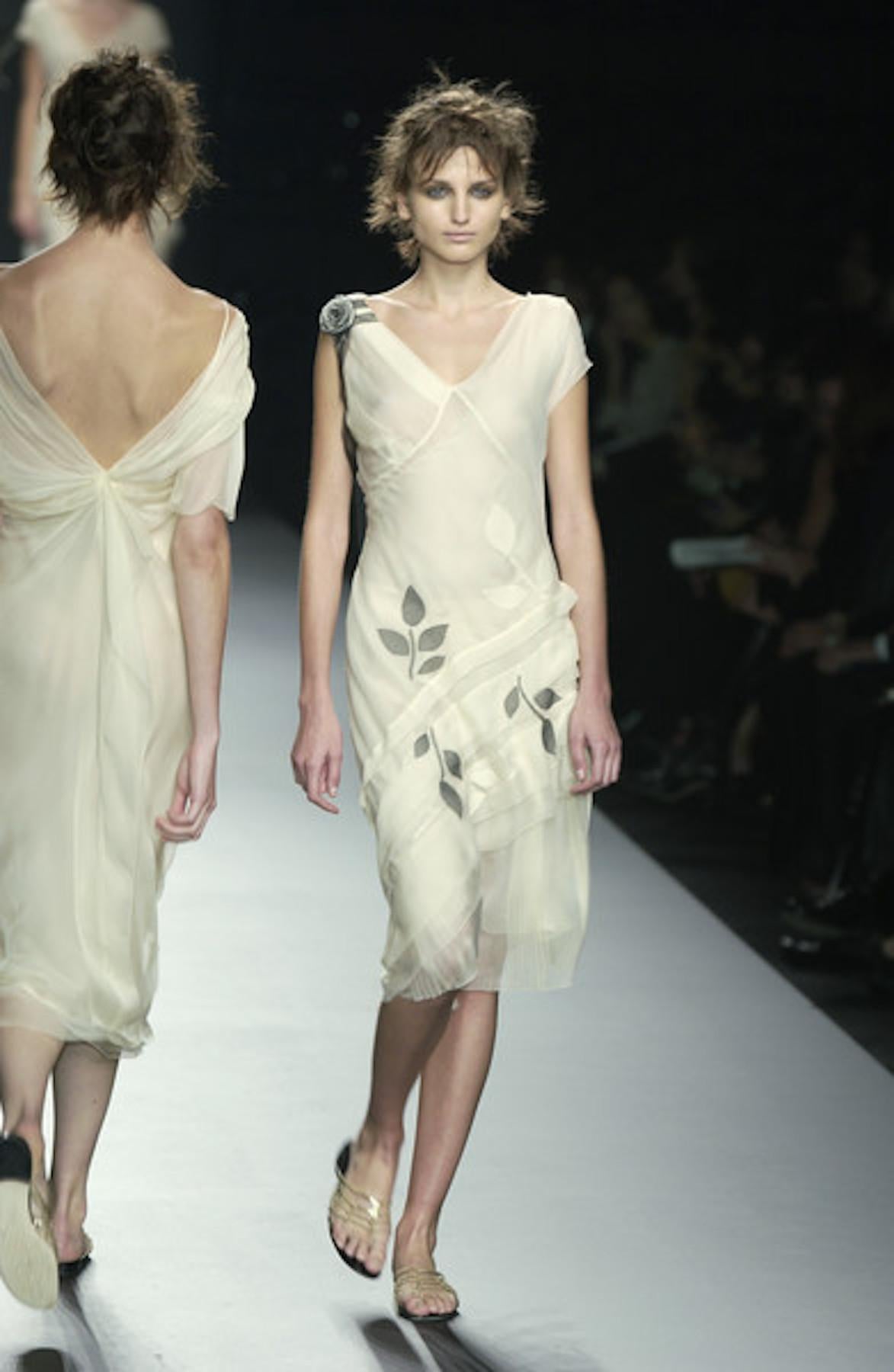 Alberta Ferretti S/S 2002 floral silk double-layered dress For Sale 4