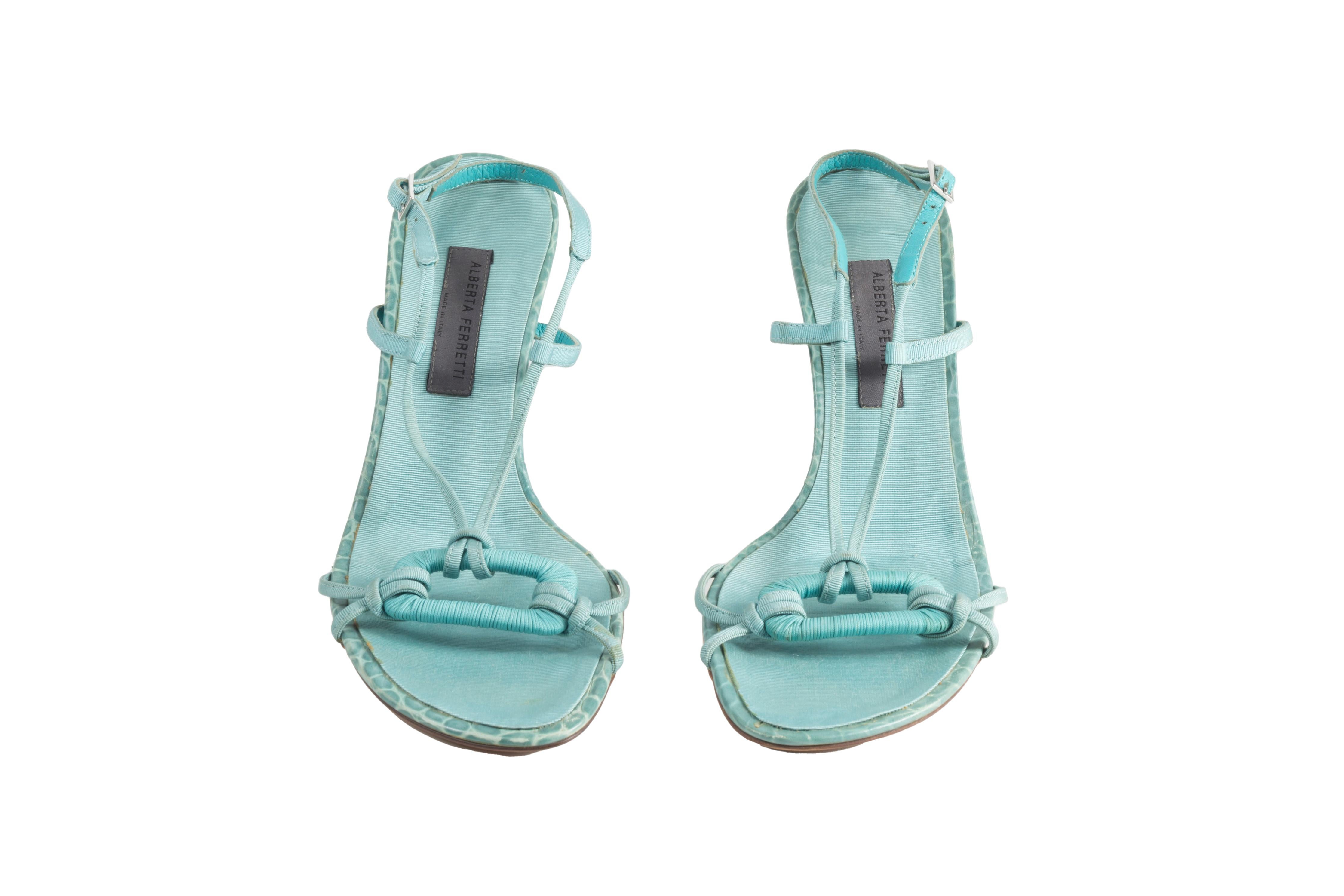 Alberta Ferretti S/S 2004 turquoise croc-embossed strappy sandals In Excellent Condition For Sale In Rome, IT