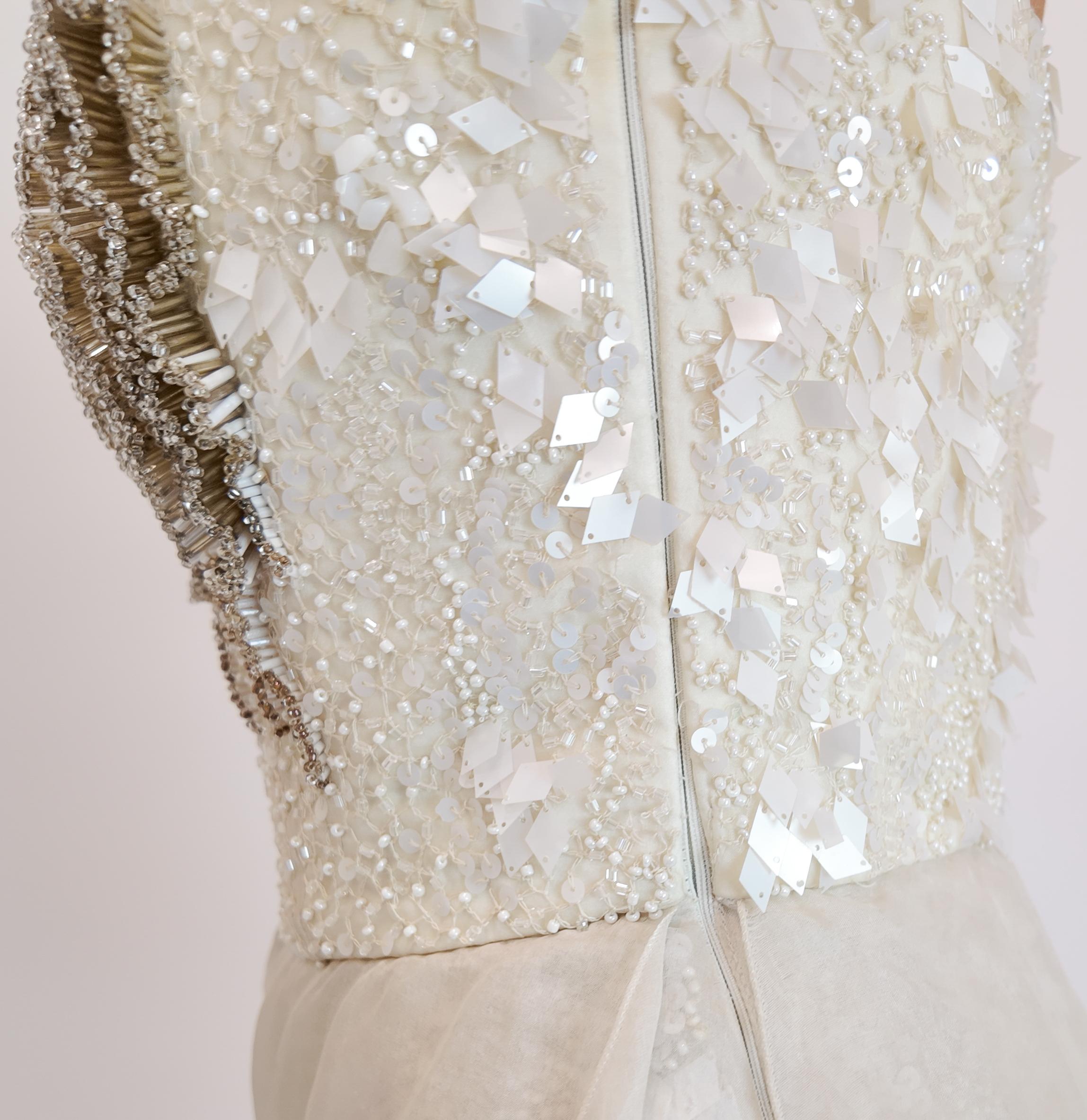 Alberta Ferretti S/S 2013 Vestido Peplum de Cóctel Blanco con Cuentas en venta 8