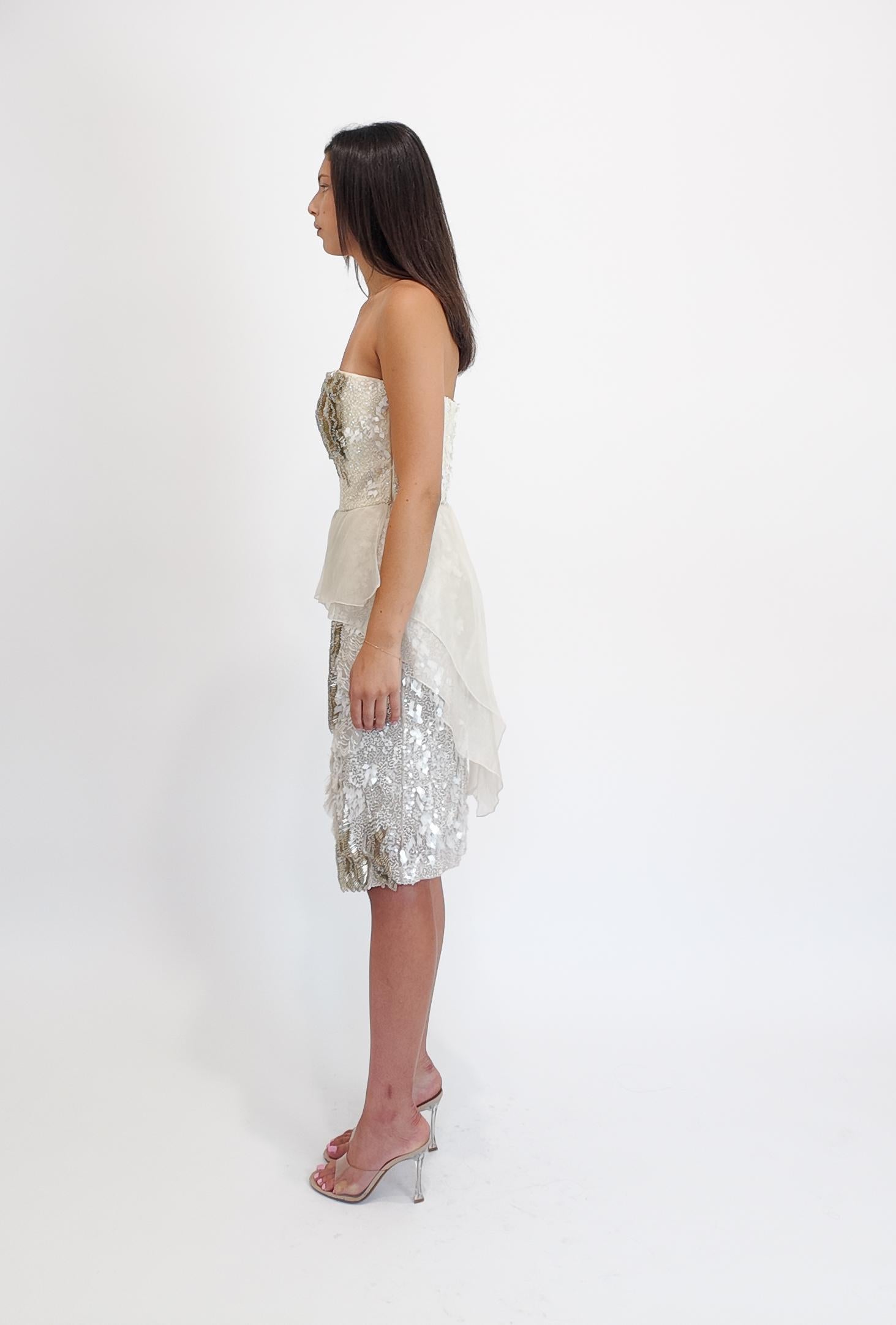De las mujeres Alberta Ferretti S/S 2013 Vestido Peplum de Cóctel Blanco con Cuentas en venta