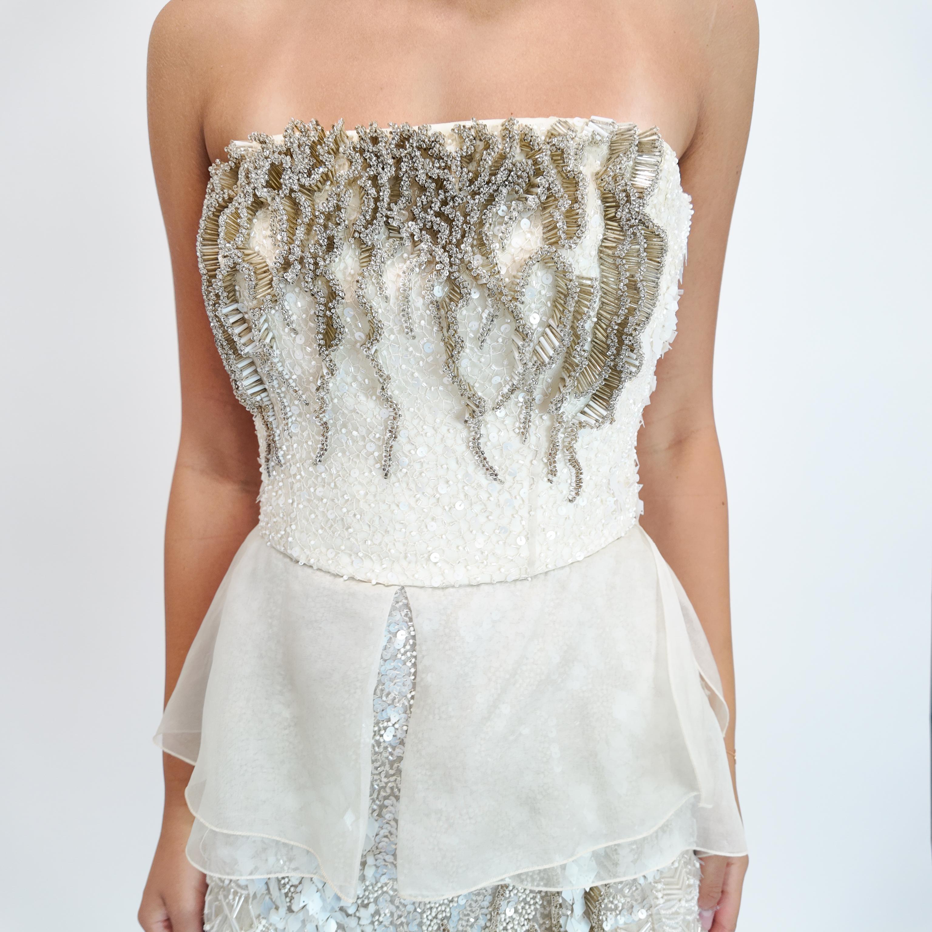 Alberta Ferretti S/S 2013 Vestido Peplum de Cóctel Blanco con Cuentas en venta 4