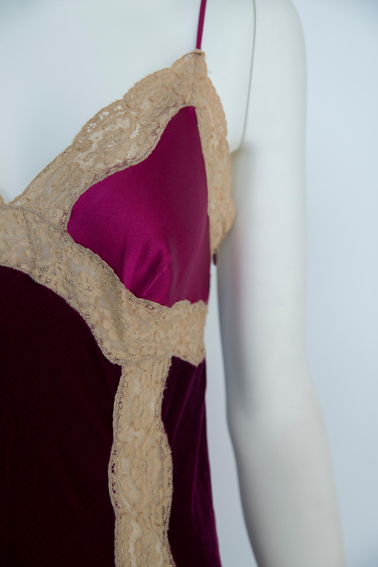 Alberta Ferretti Velvet & Silk Lace Trimmed Slip Dress In Good Condition In Geneva, CH