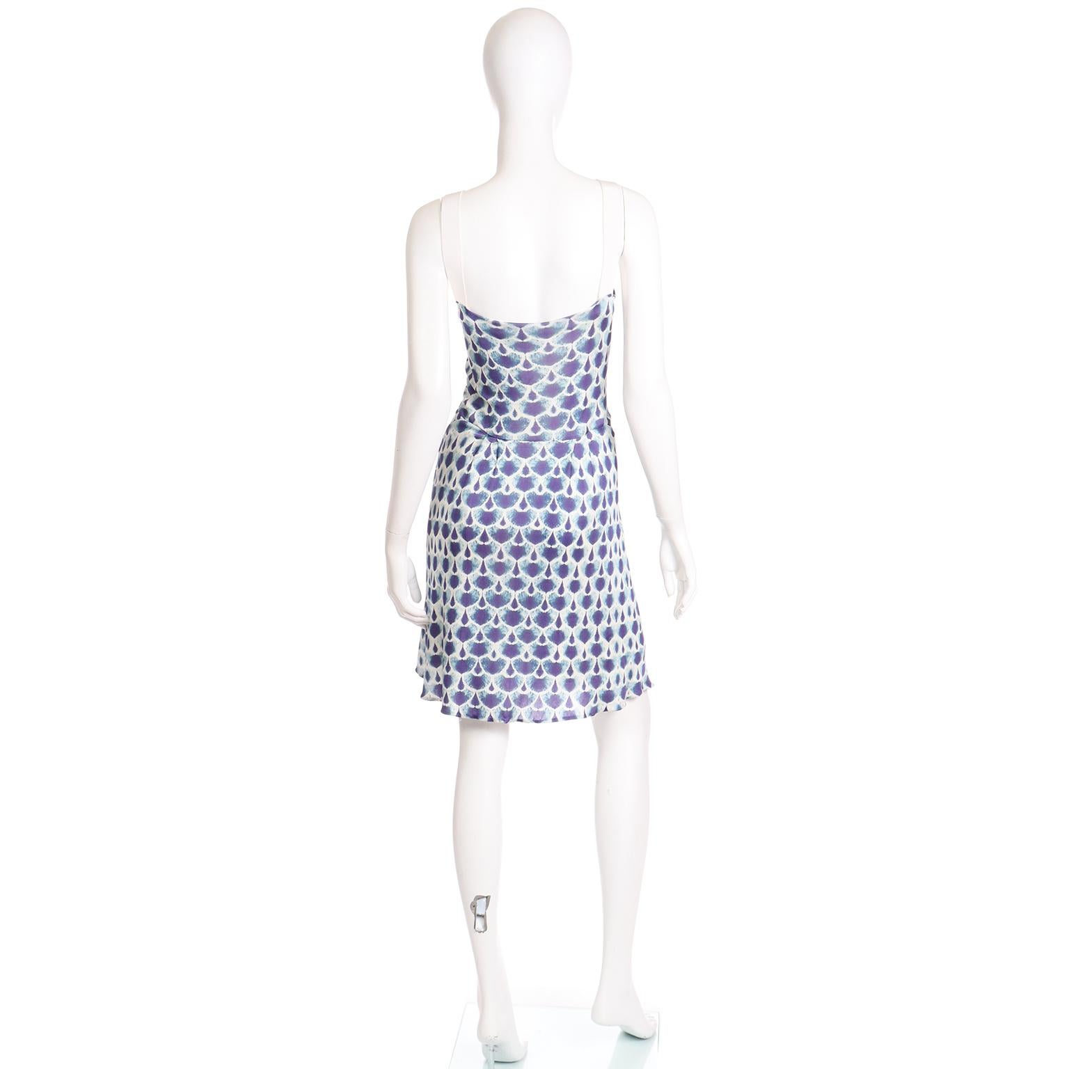 Alberta Ferretti Vintage Early 2000s Blue and White Low V Dress W Shell Details In Good Condition In Portland, OR