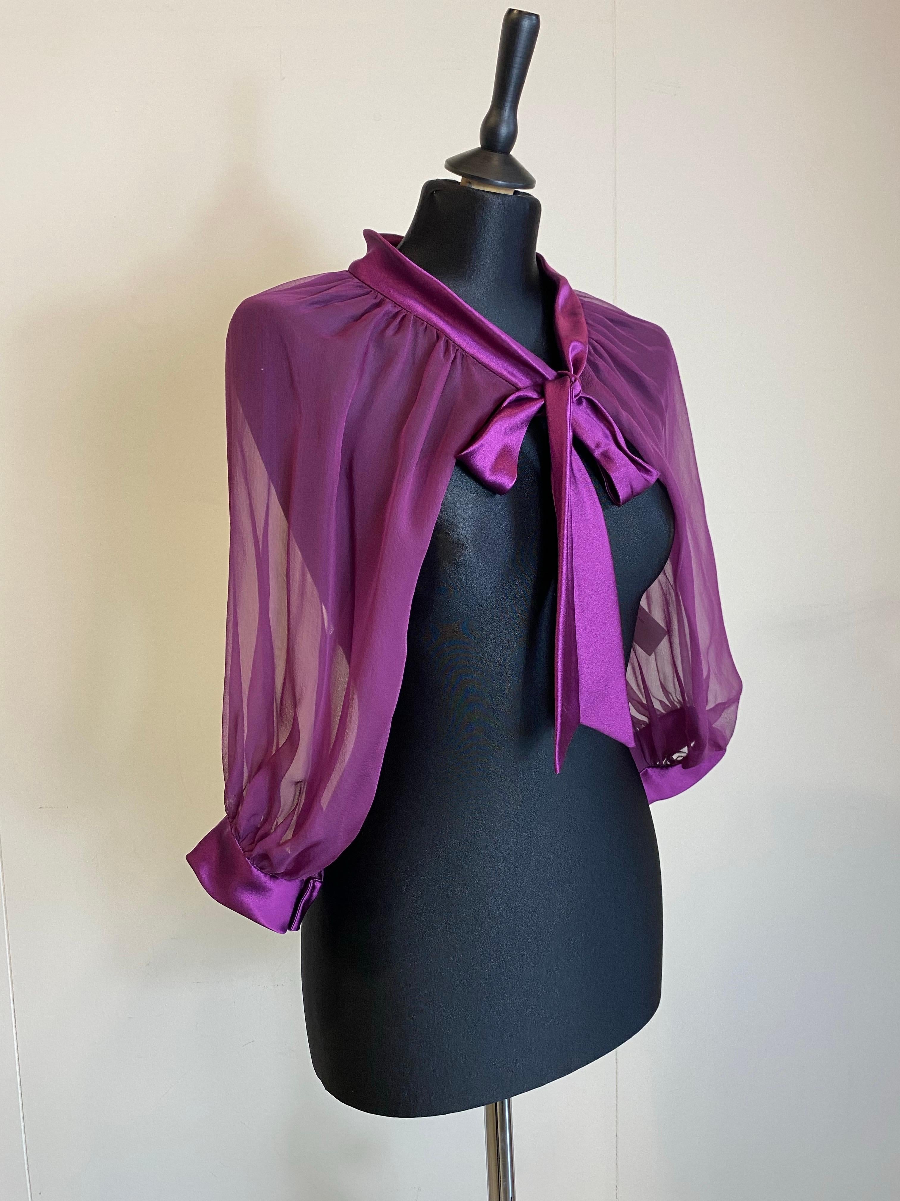 Grigio Top in seta viola Alberta Ferretti in vendita
