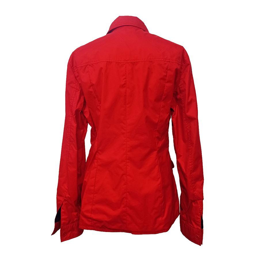 Nylon Red color G 956 Marciapiede model 4 Pockets Button closure Length shoulder/hem cm 62 (24,4 inches) Shoulder length cm 42 (16,5 inches)
