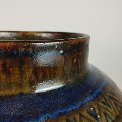 Alberto Díaz de Cossío High Temperature Ceramic Vase