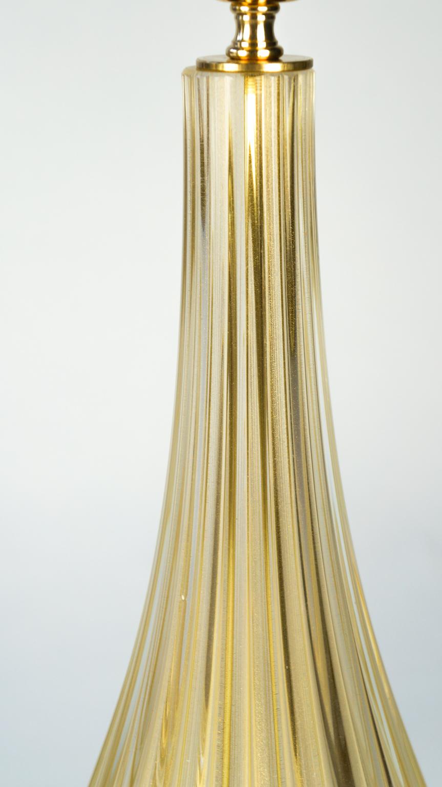 Zwei von Alberto Don Art-Déco-Tischlampen aus Muranoglas mit Blattgold, 1998 (Ende des 20. Jahrhunderts) im Angebot