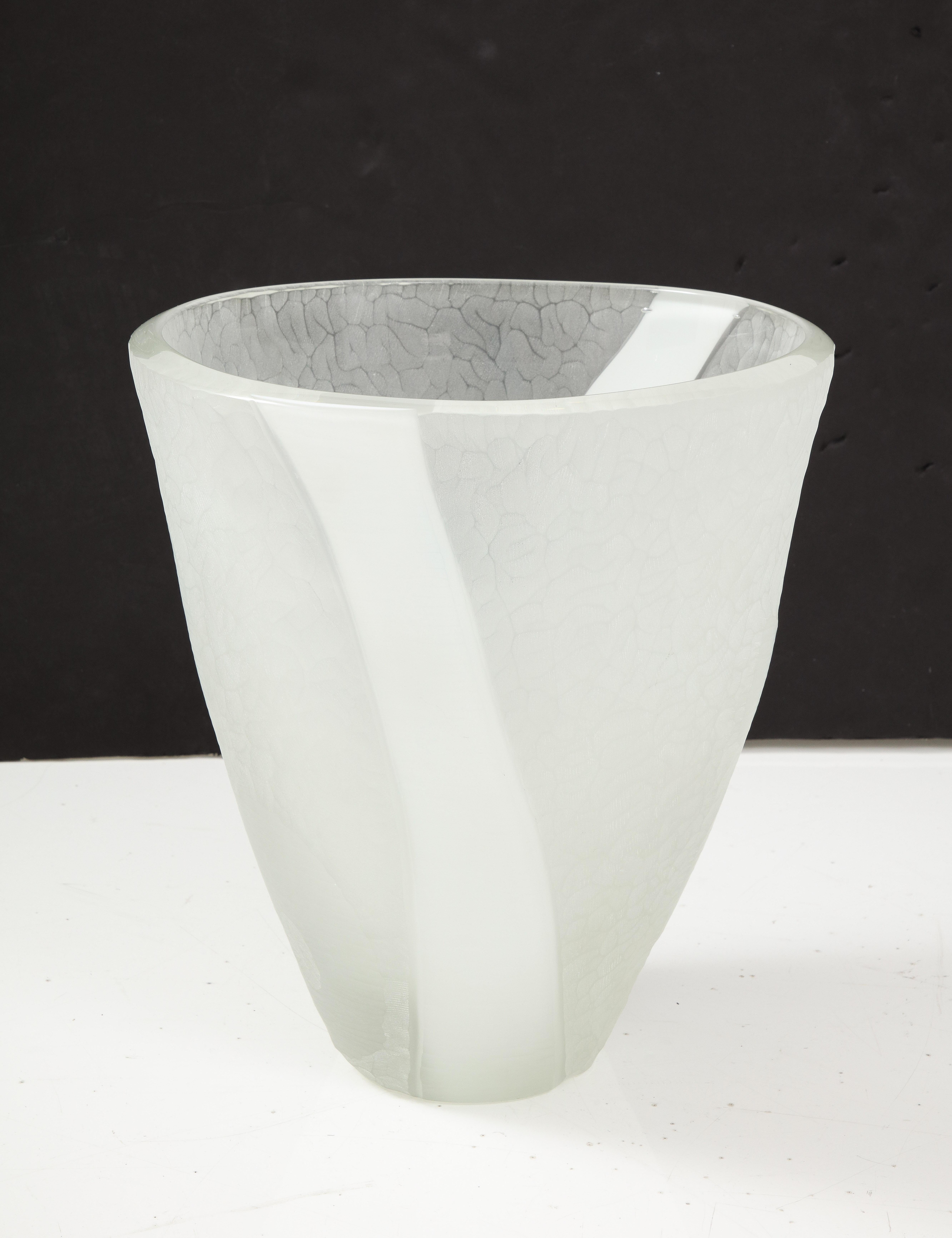 Alberto Doná Large Murano Glass Vase In Good Condition For Sale In New York, NY