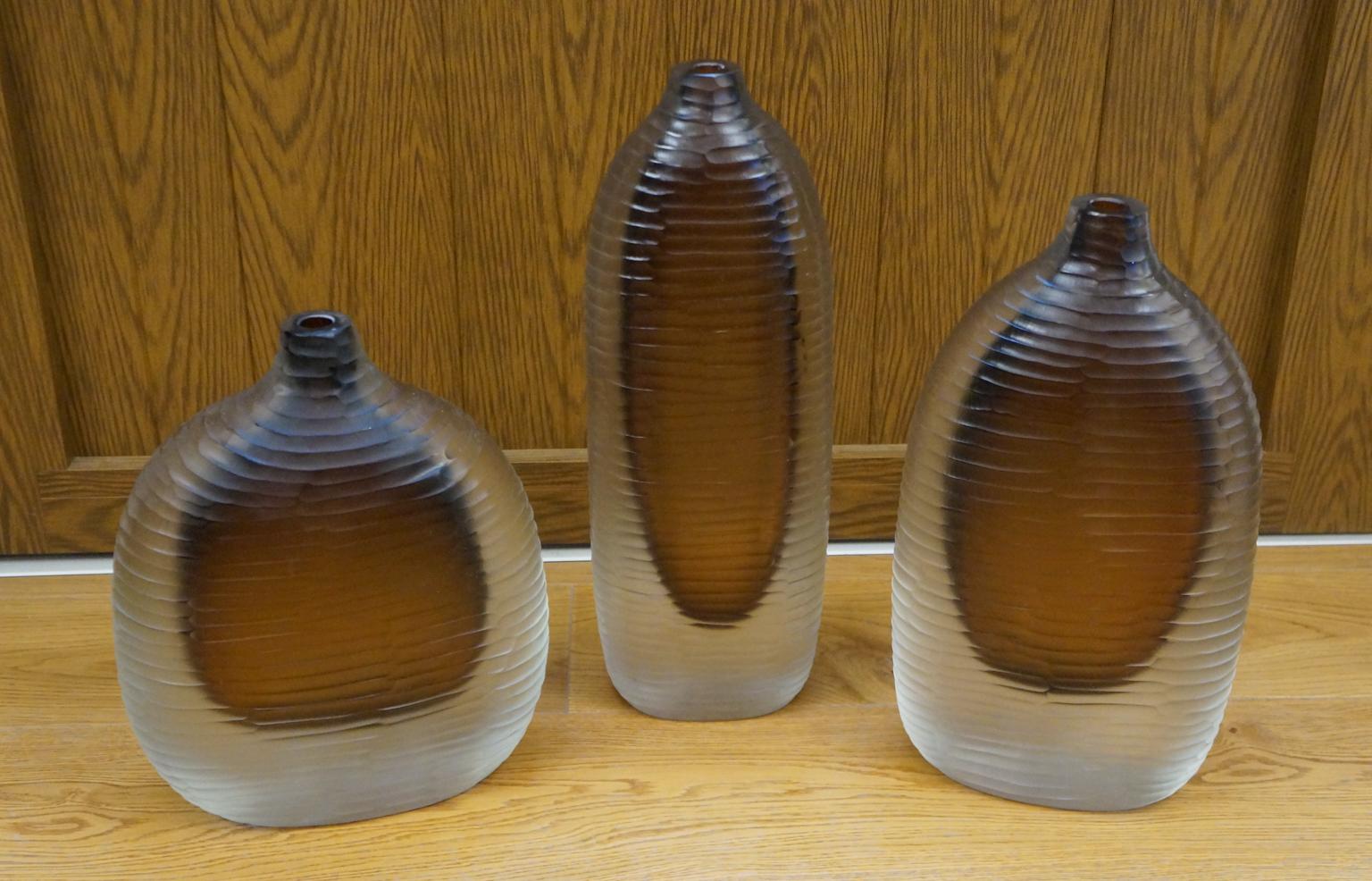 Mid-Century Modern Alberto Donà - Trois vases en verre de Murano Molato transparent ambré, modernes du milieu du siècle dernier, 1992 en vente