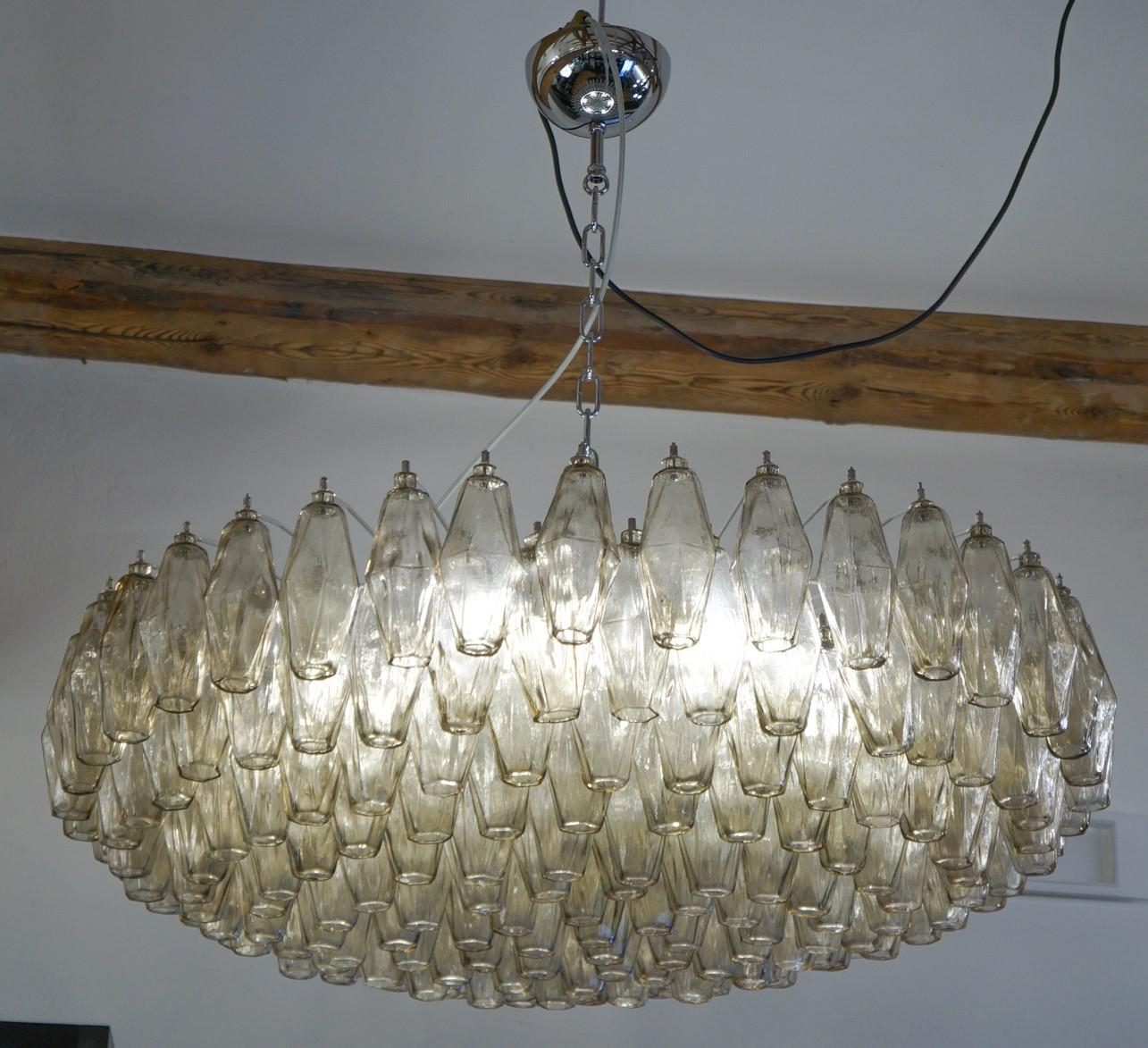 Large Murano blown glass Poliedri chandelier color champagne elements. 
This fantastic chandelier contains a total of 238 elements called Poliedri. 

This Classic developed in the 1960s and then reproduced by Maestro Alberto Donà in different