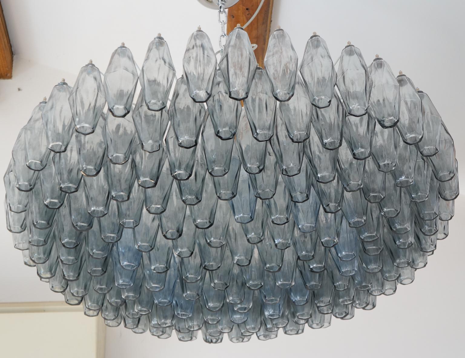 Alberto Donà Mid-Century Modern Grey Murano Glass Poliedri Chandelier, 1985 For Sale 2