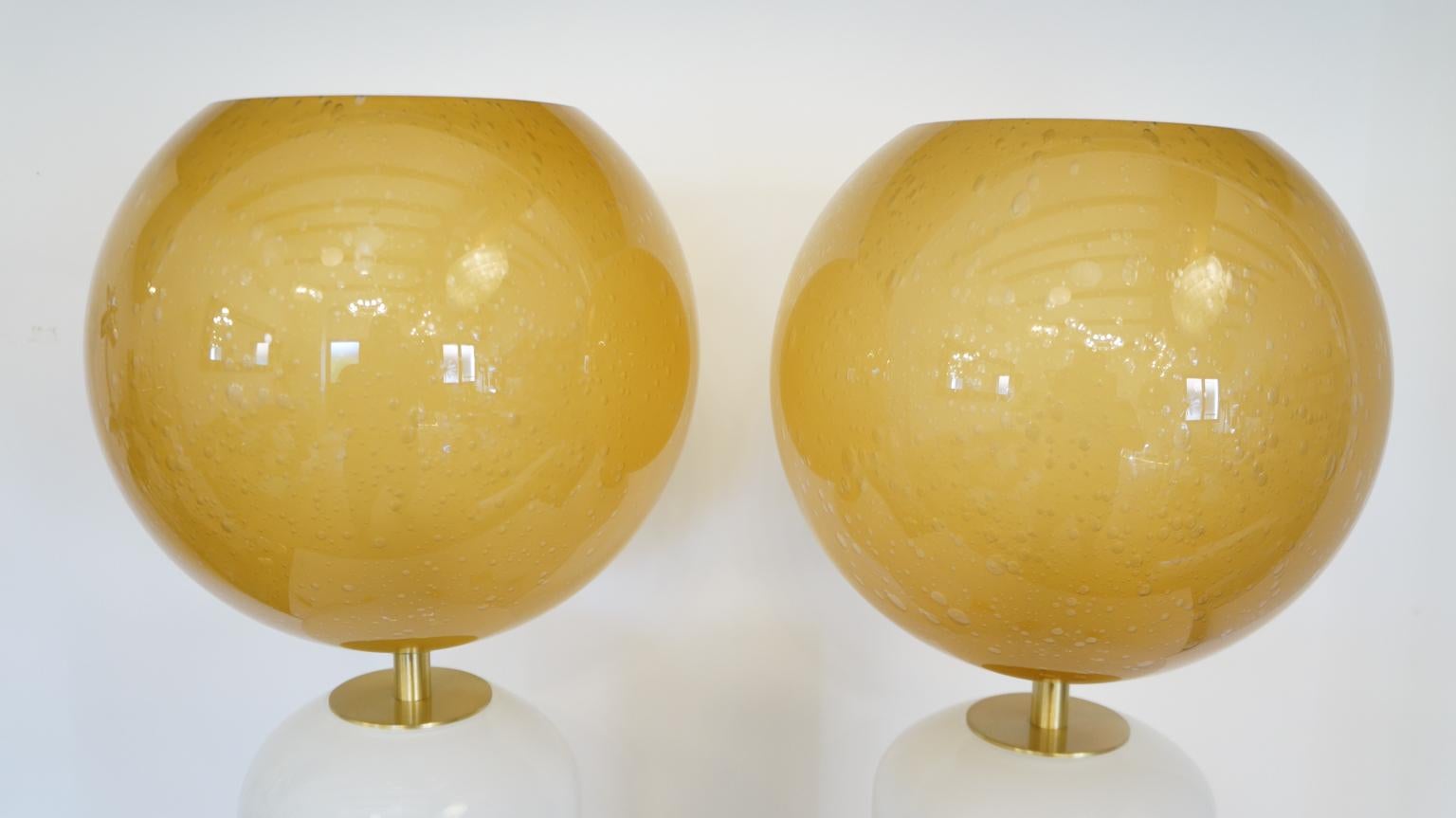 Alberto Donà Mid-Century Modern White Amber Two Murano Glass Table Lamps For Sale 10