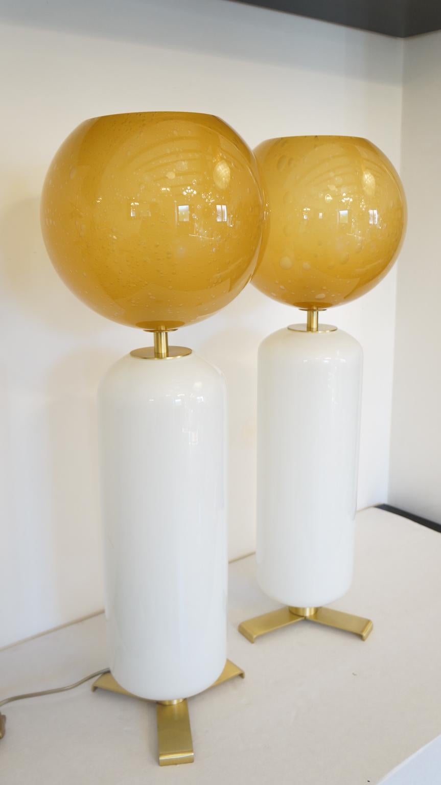 Alberto Donà Mid-Century Modern Weiß Bernstein Zwei Tischlampen aus Muranoglas im Angebot 11