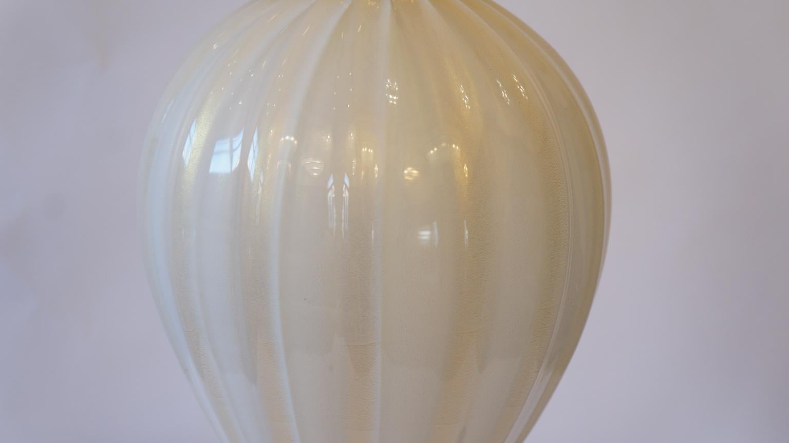 Alberto Donà Mid-Century Modern White Veronese Two Murano Glass Table Lamps 1985 For Sale 13