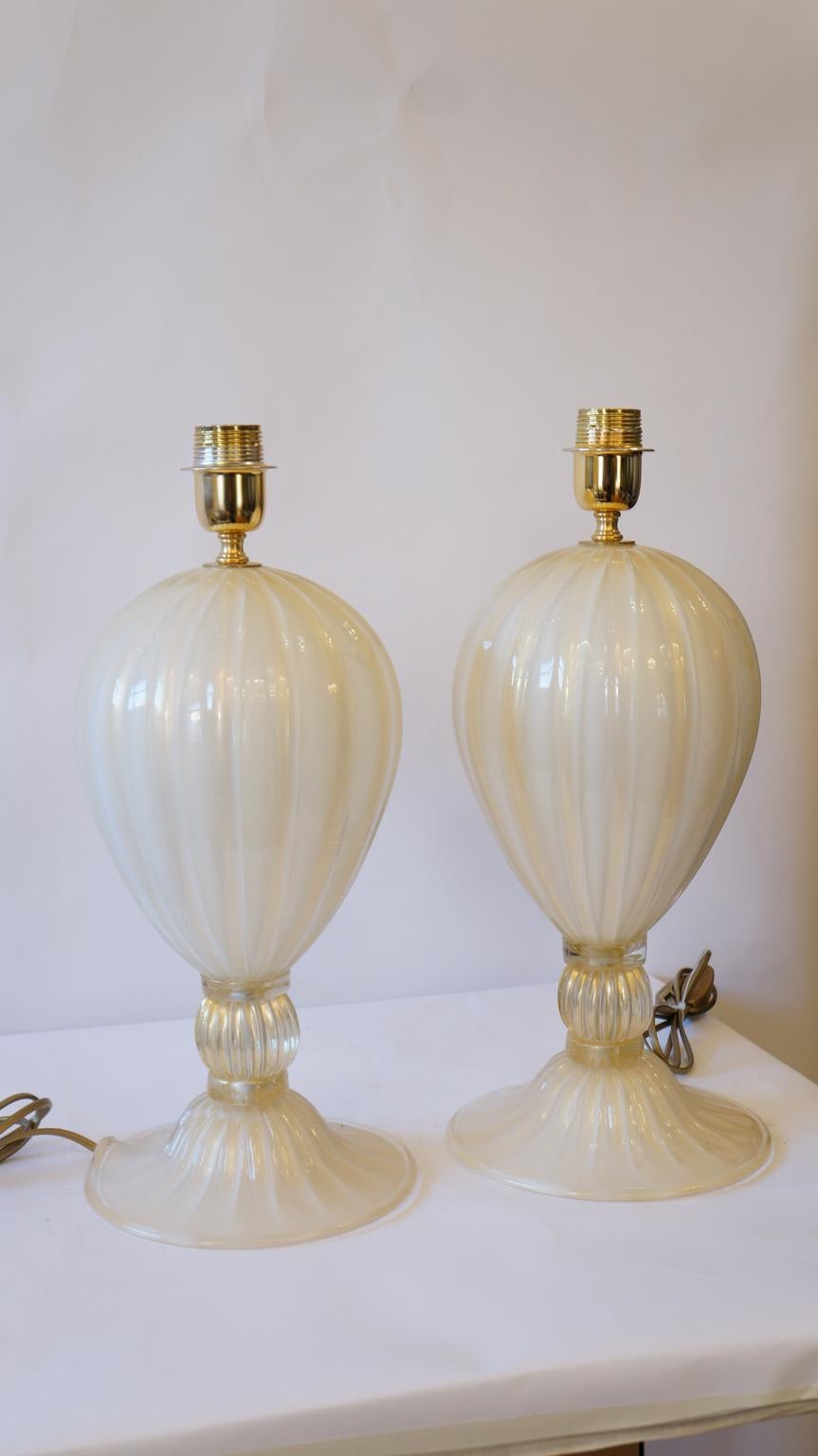 Italian Alberto Donà Mid-Century Modern White Veronese Two Murano Glass Table Lamps 1985 For Sale