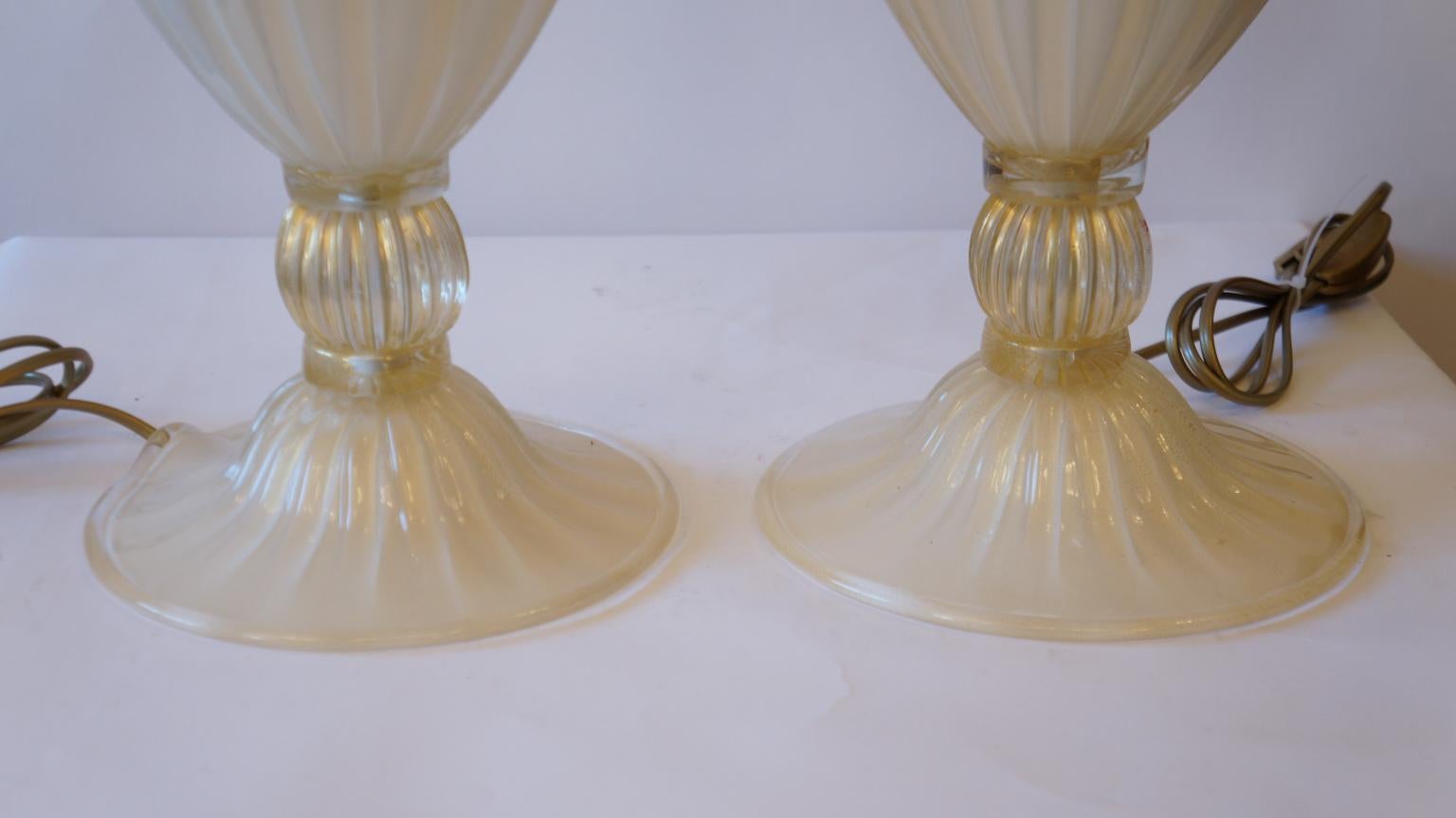 Alberto Donà Mid-Century Modern White Veronese Two Murano Glass Table Lamps 1985 For Sale 1
