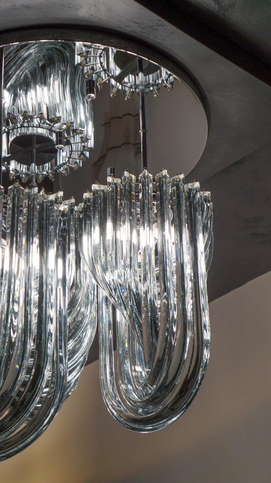Vetro di Murano Lampadario curvo in cristallo di Murano in stile moderno di Alberto Donà, anni '96 in vendita