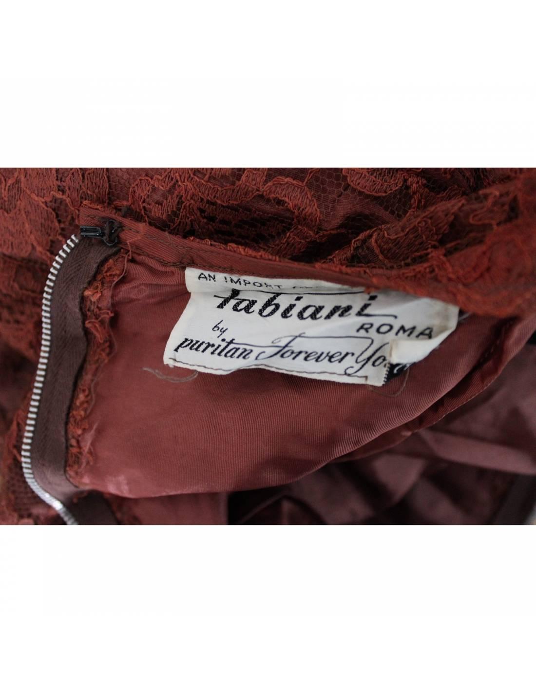 Alberto Fabiani par Puritan - Robe fourreau de soirée vintage en dentelle marron Pour femmes en vente