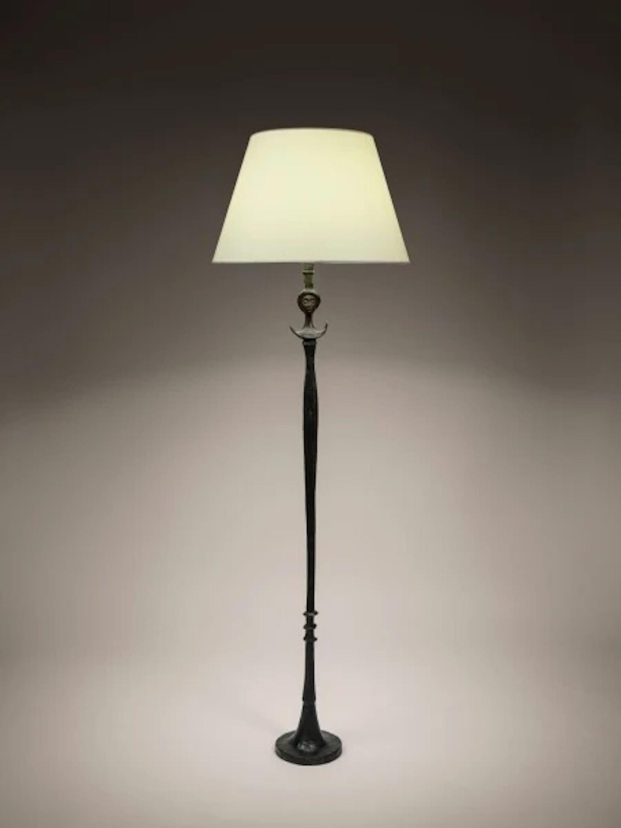 Lampadaire Modèle "Figure"
