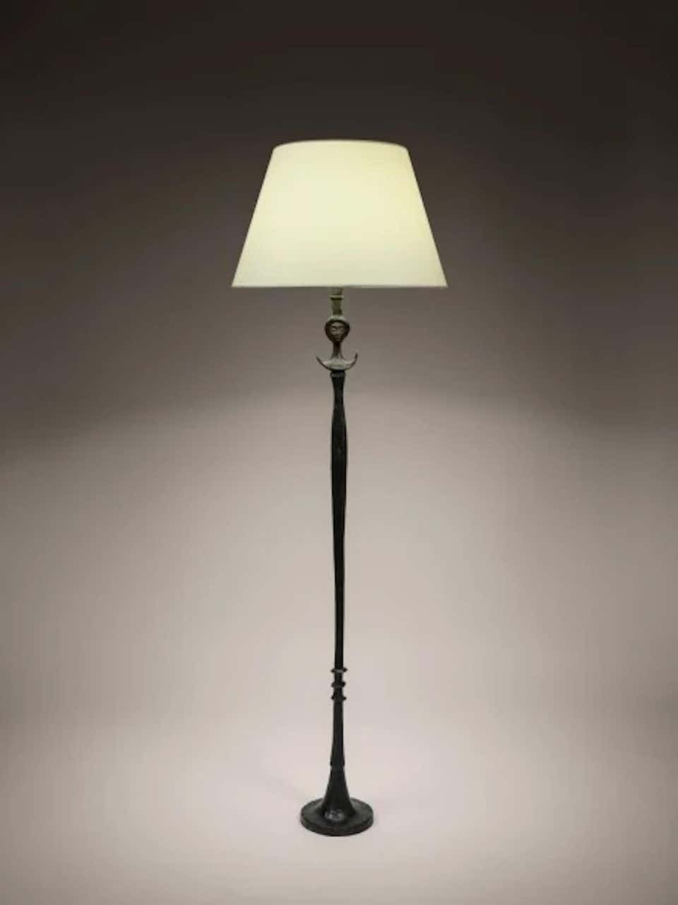 Lampadaire Modèle "Figure"