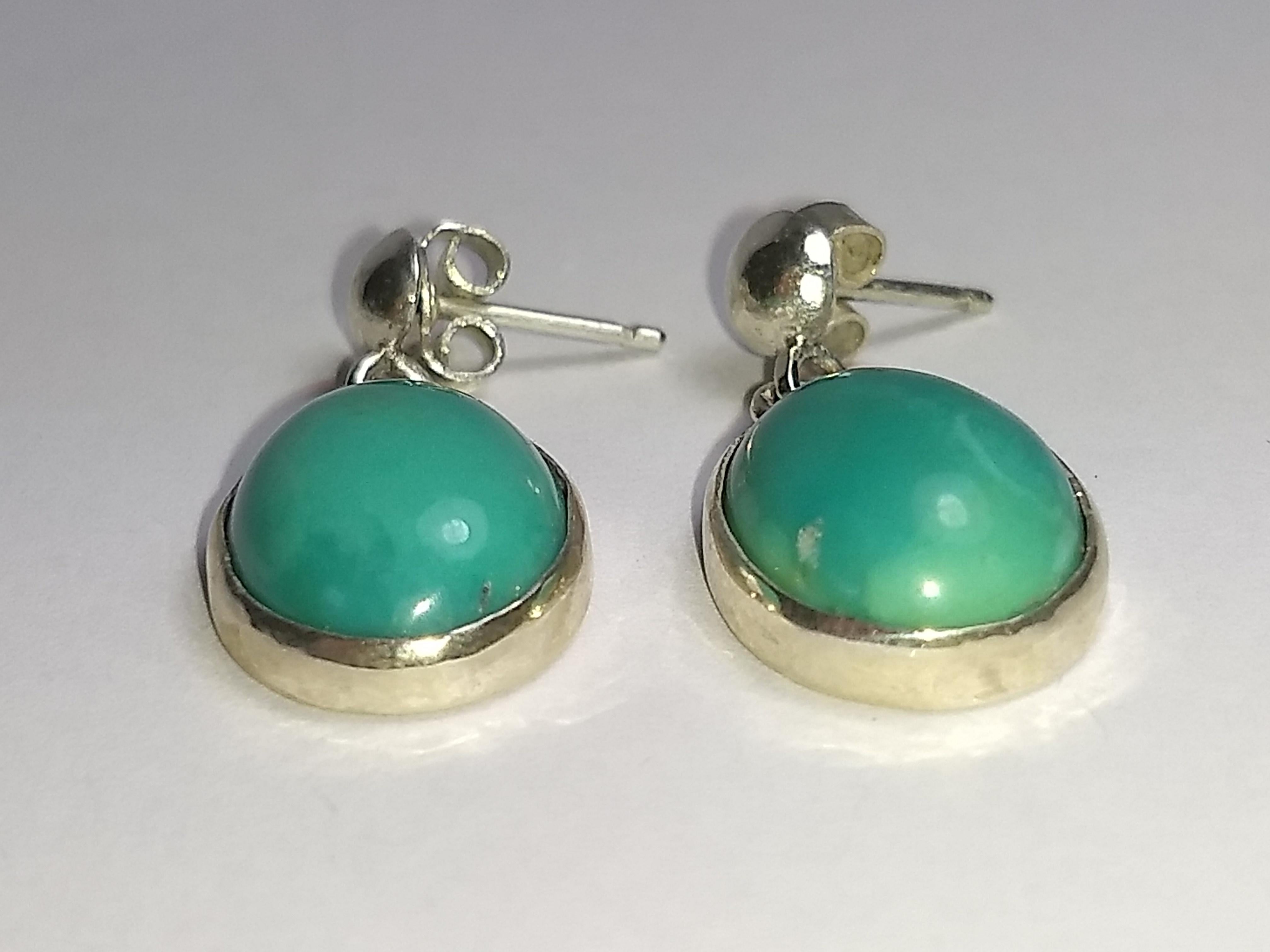 Alberto Juan Mexican Sterling Silver Turquoise Cabochon Dangle Earrings In New Condition For Sale In New York, NY