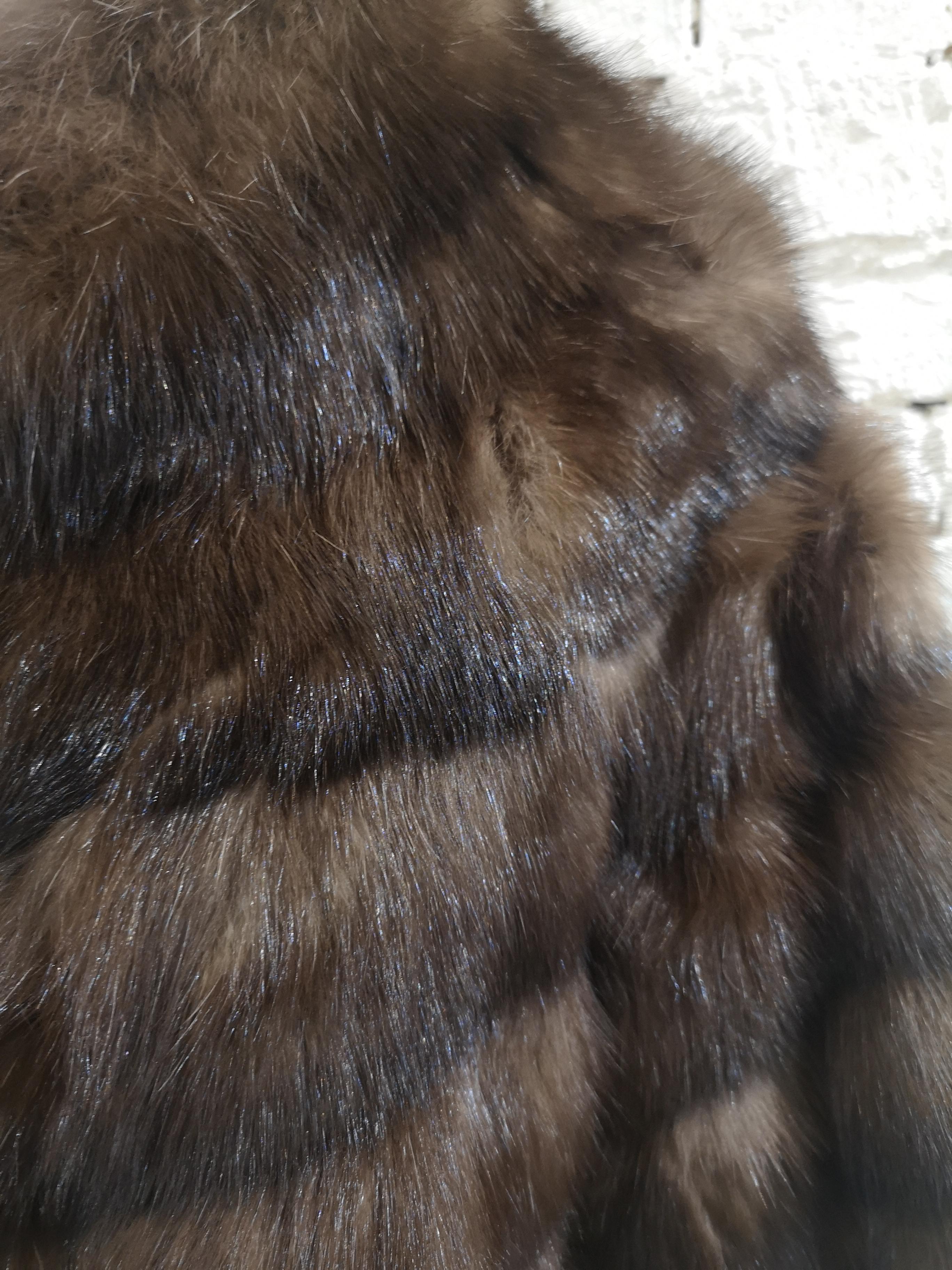 Alberto Leonardi sable brown fur In Excellent Condition In Capri, IT